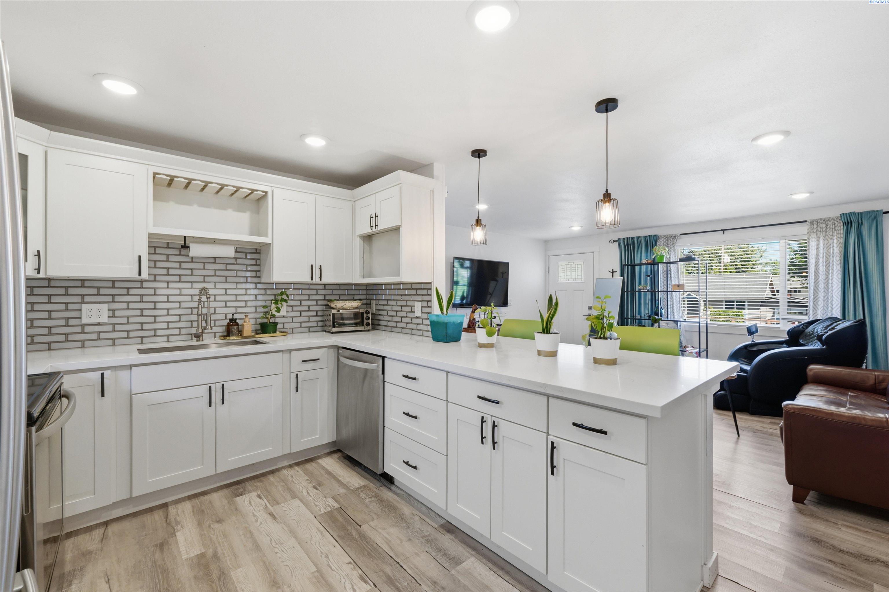 Photo 1 of Single family home for sale at 622 6th Street Se, Auburn, WA 98002 | MLS# PAC294768 | Listing updated on 2026-10-10