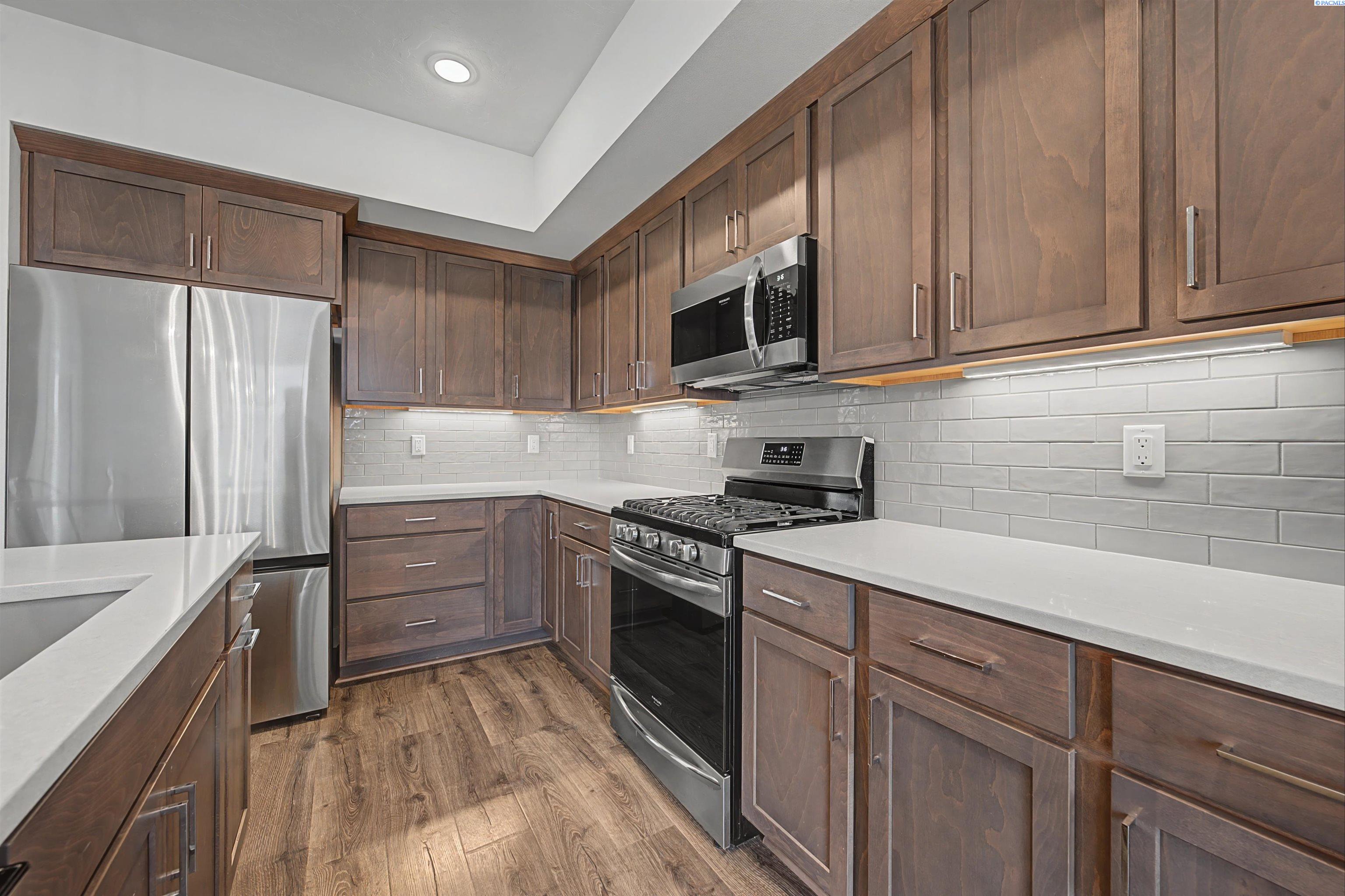Photo 4 of Single family home for sale at 4827 Village View St, Richland, WA 99352 | MLS# PAC294769 | Listing updated on 2026-09-12