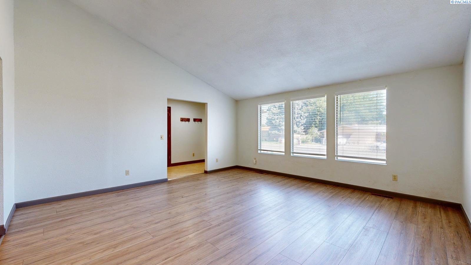 Photo 3 of Single family home for sale at 3801 W 17th Avenue, Kennewick, WA 99338 | MLS# PAC294829 | Listing updated on 2026-09-09