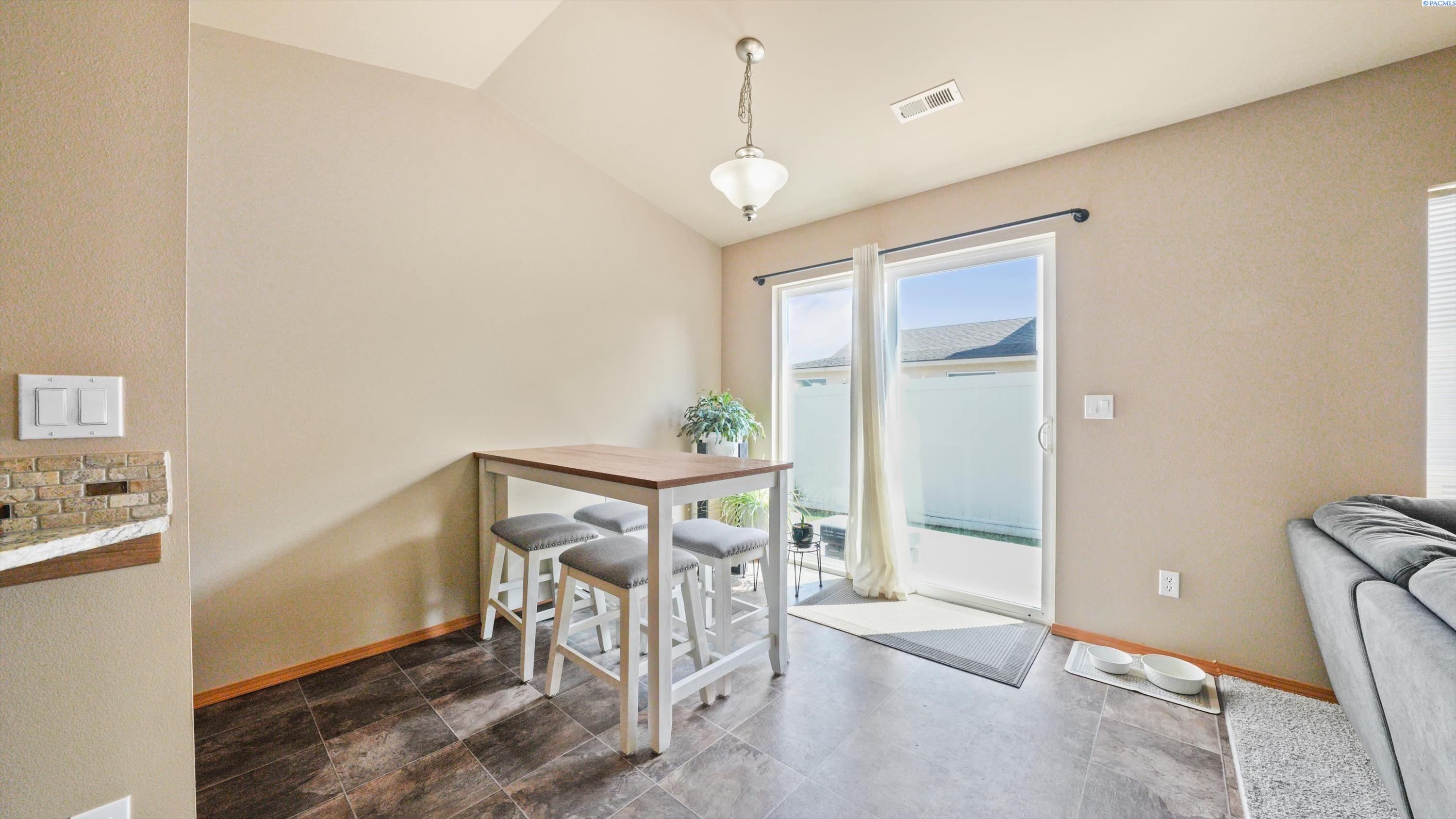 Photo 4 of Single family home for sale at 544 Cherokee St, Richland, WA 99352 | MLS# PAC294834 | Listing updated on 2026-09-16