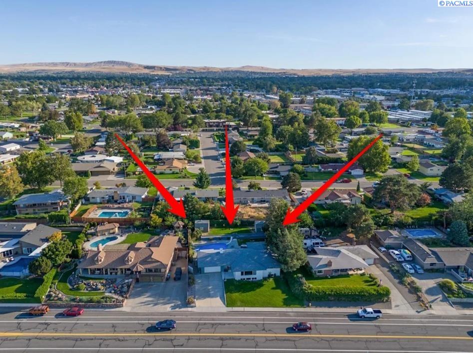 Photo 3 of Single family home for sale at 2923 W Canal Dr, Kennewick, WA 99336 | MLS# PAC294846 | Listing updated on 2026-10-09