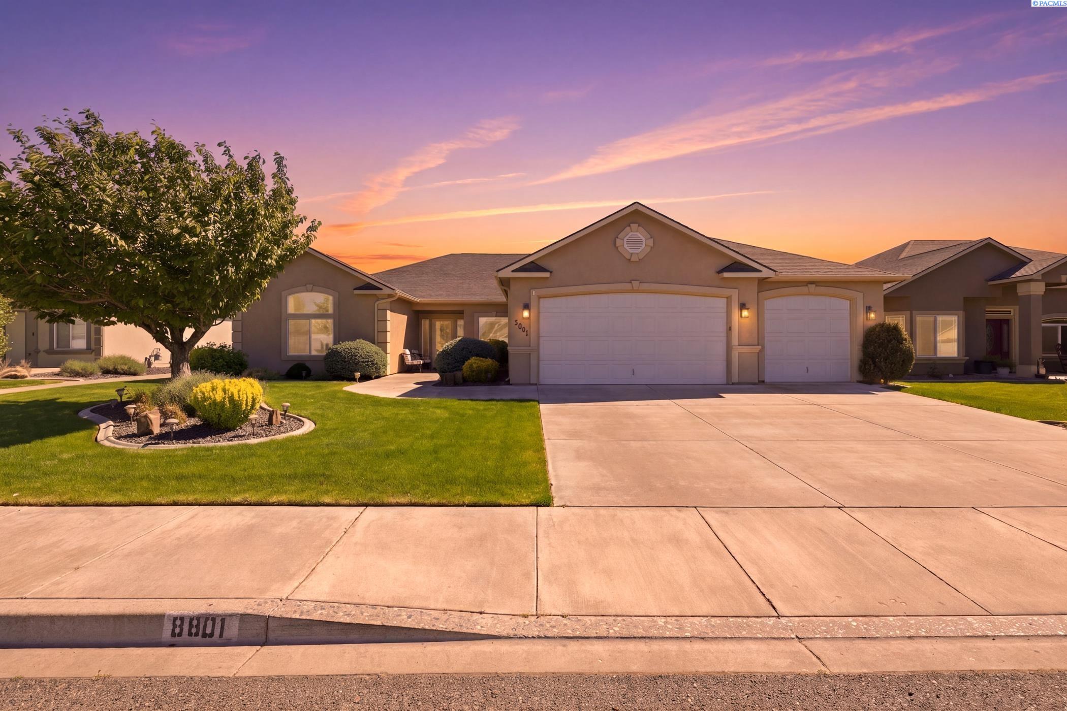 Photo 1 of Single family home for sale at 8801 W Clearwater Pl, Kennewick, WA 99336 | MLS# PAC294847 | Listing updated on 2026-09-30