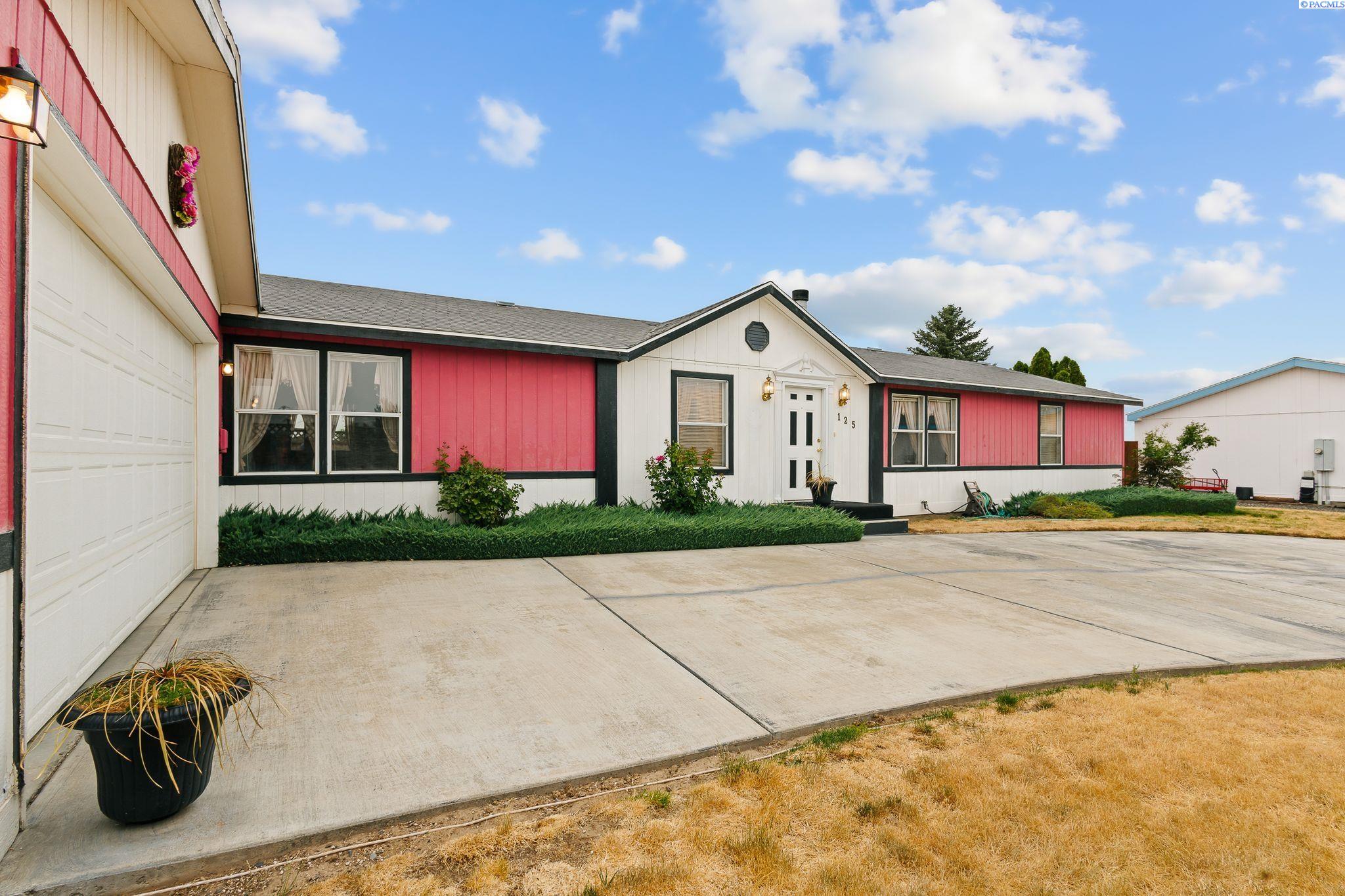 Photo 3 of Manufactured home for sale at 125 Top Ct, Yakima, WA 98901 | MLS# PAC294884 | Listing updated on 2026-08-21