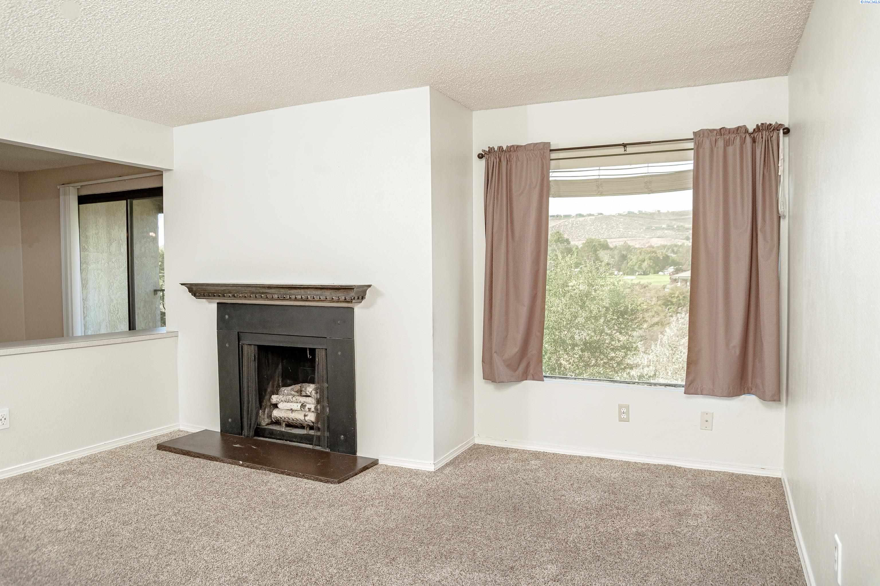 Photo 4 of Condo for sale at 303 Gage Blvd, Richland, WA 99352 | MLS# PAC294898 | Listing updated on 2026-10-04
