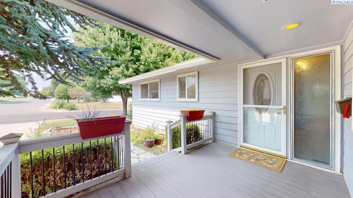 Photo 3 of Single family home for sale at 1878 Mahan Ave, Richland, WA 99354 | MLS# PAC294920 | Listing updated on 2026-10-24
