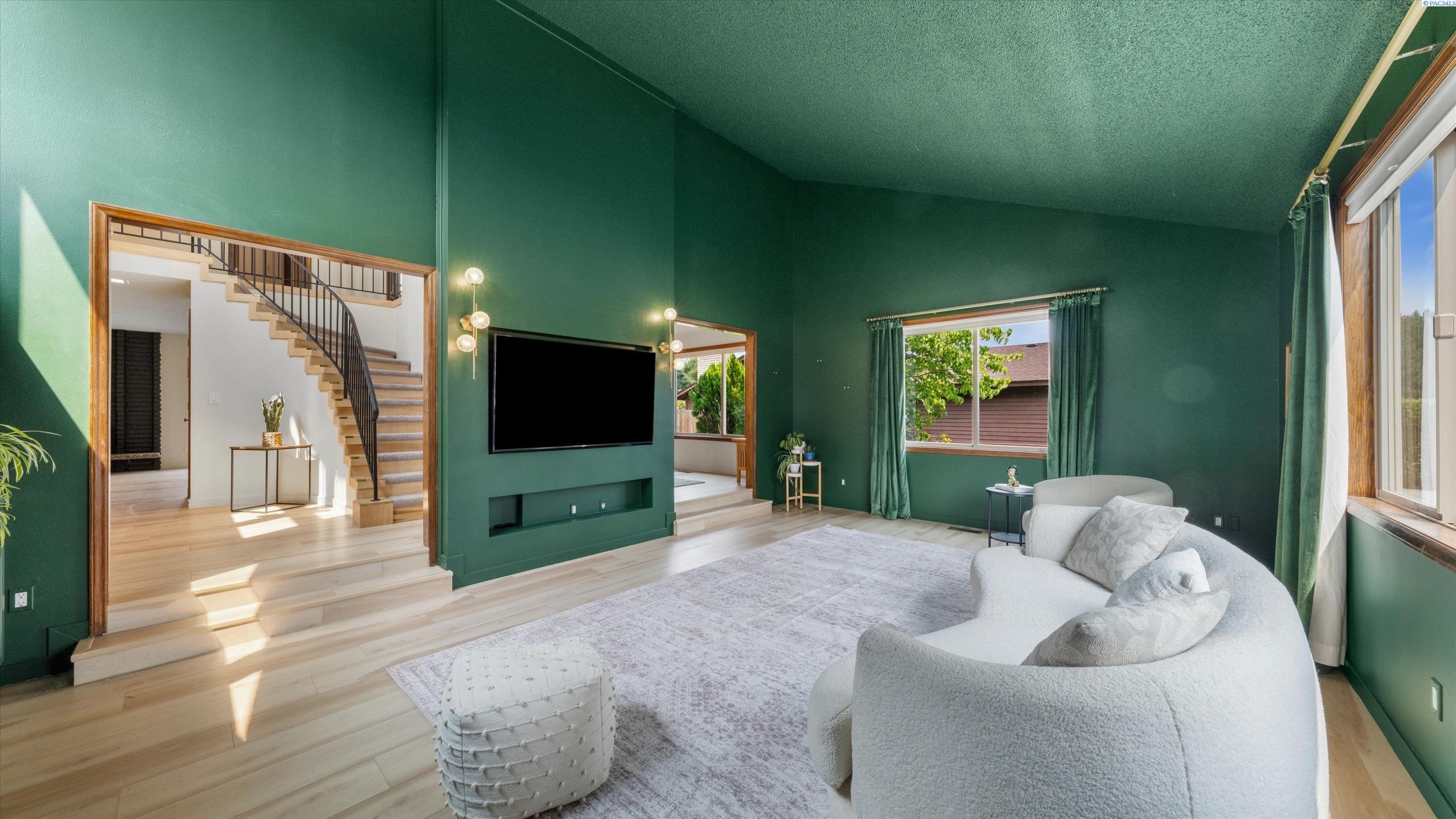Photo 2 of Single family home for sale at 1936 Cypress Pl, Richland, WA 99354 | MLS# PAC294937 | Listing updated on 2026-09-24