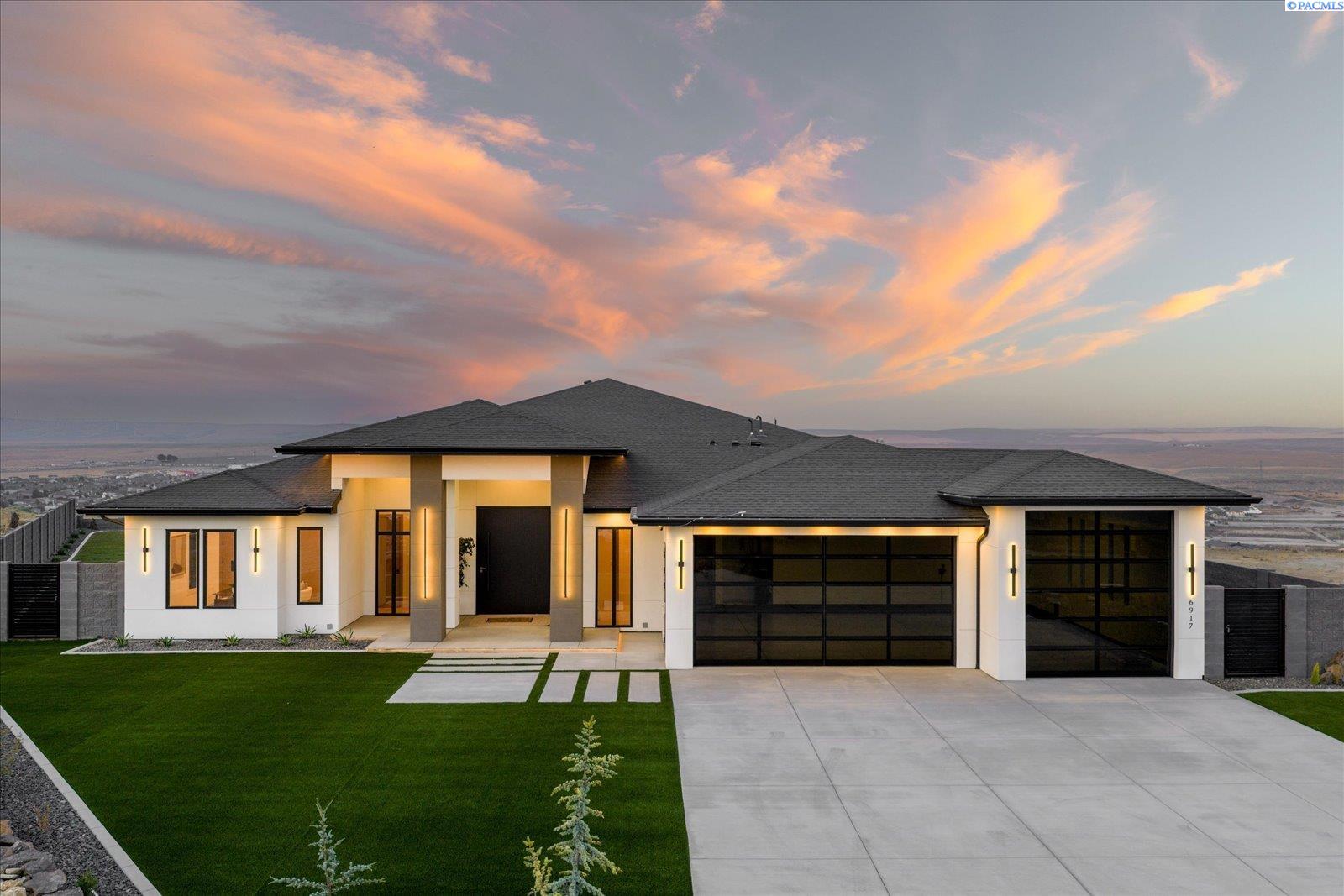 Photo 1 of Single family home for sale at 6917 W 22nd Avenue, Kennewick, WA 99338 | MLS# PAC294940 | Listing updated on 2026-09-21