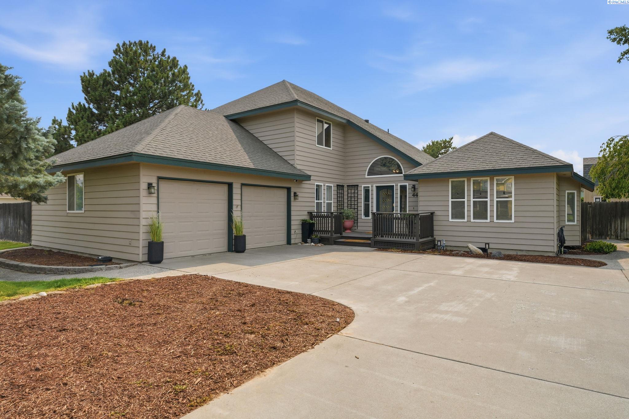 Photo 1 of Single family home for sale at 4489 Northlake Dr, West Richland, WA 99353 | MLS# PAC294941 | Listing updated on 2026-10-08