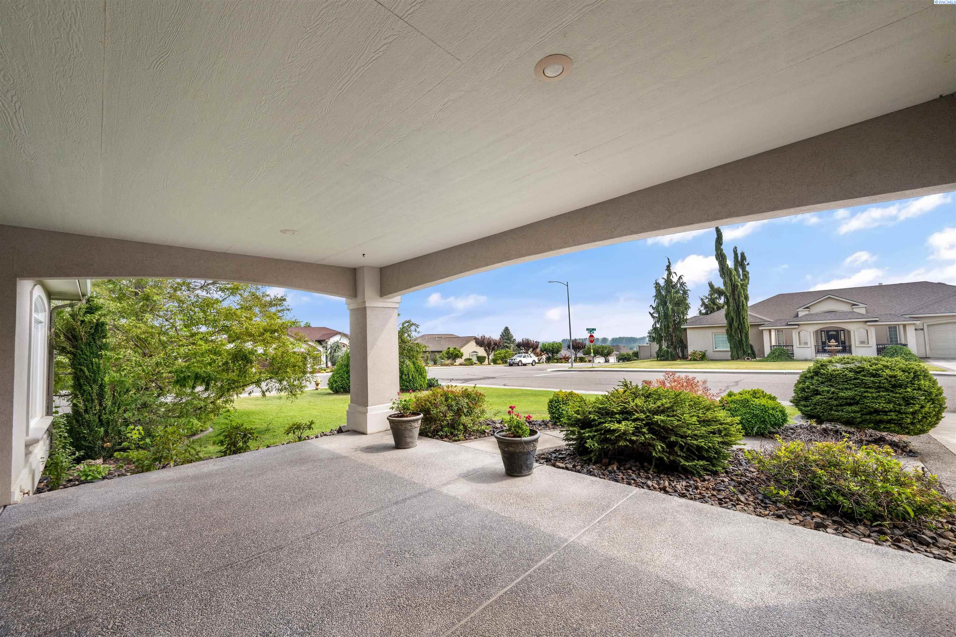 Photo 2 of Single family home for sale at 3807 Sedona Dr, Pasco, WA 99301 | MLS# PAC294960 | Listing updated on 2026-09-12