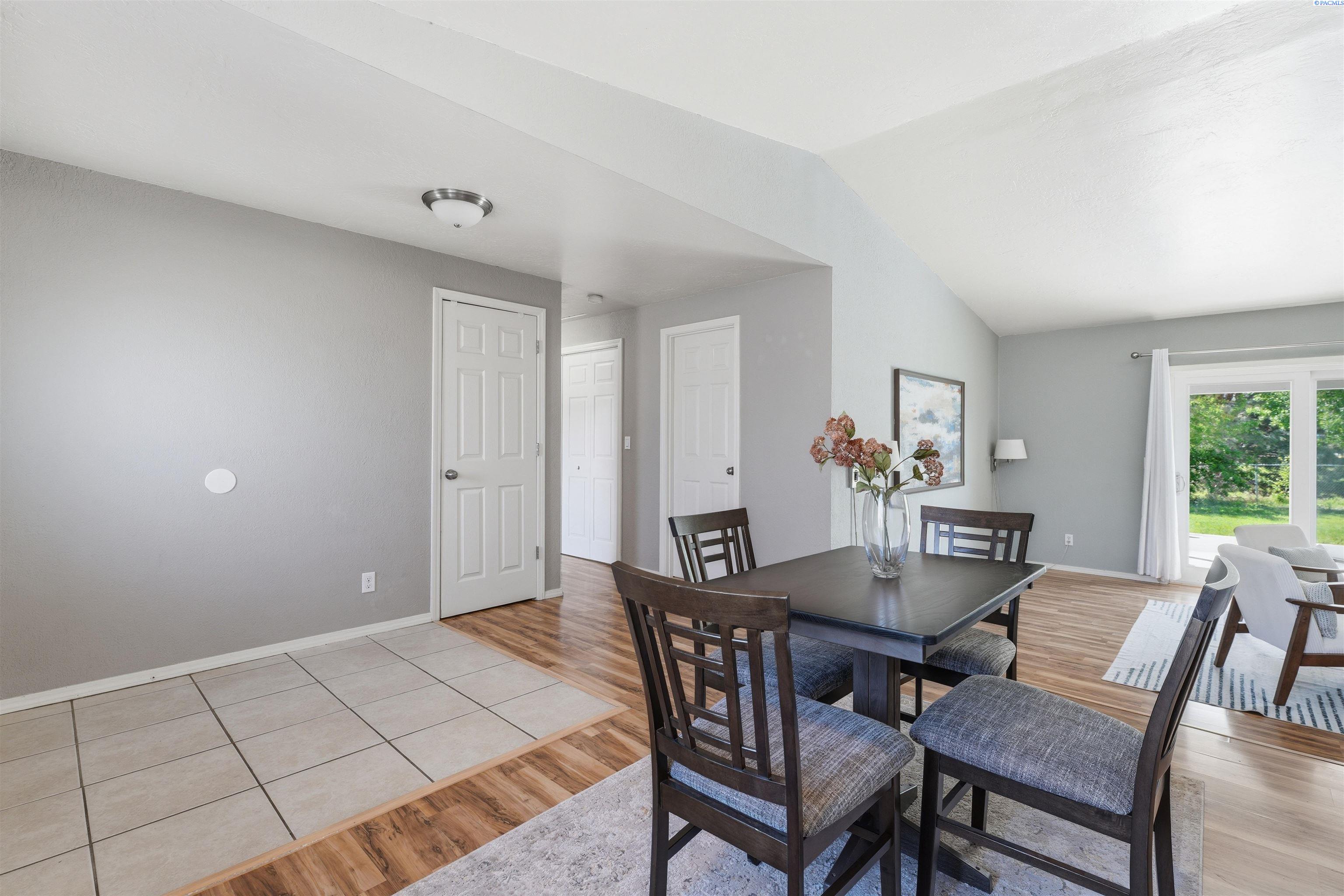 Photo 3 of Single family home for sale at 3313 S Ione St, Kennewick, WA 99337 | MLS# PAC295002 | Listing updated on 2026-10-03