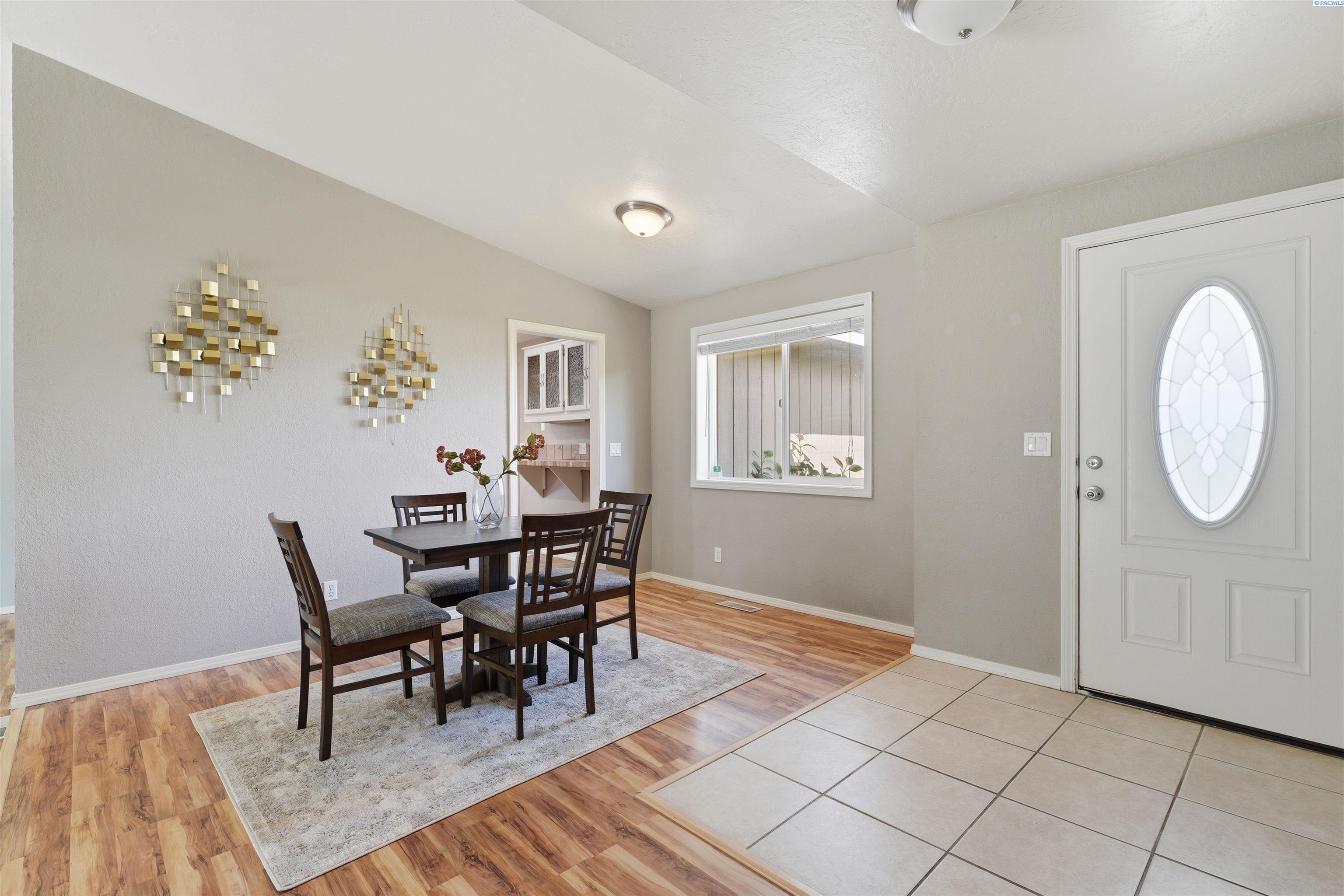 Photo 3 of Single family home for sale at 3313 S Ione St, Kennewick, WA 99337 | MLS# PAC295002 | Listing updated on 2026-10-03