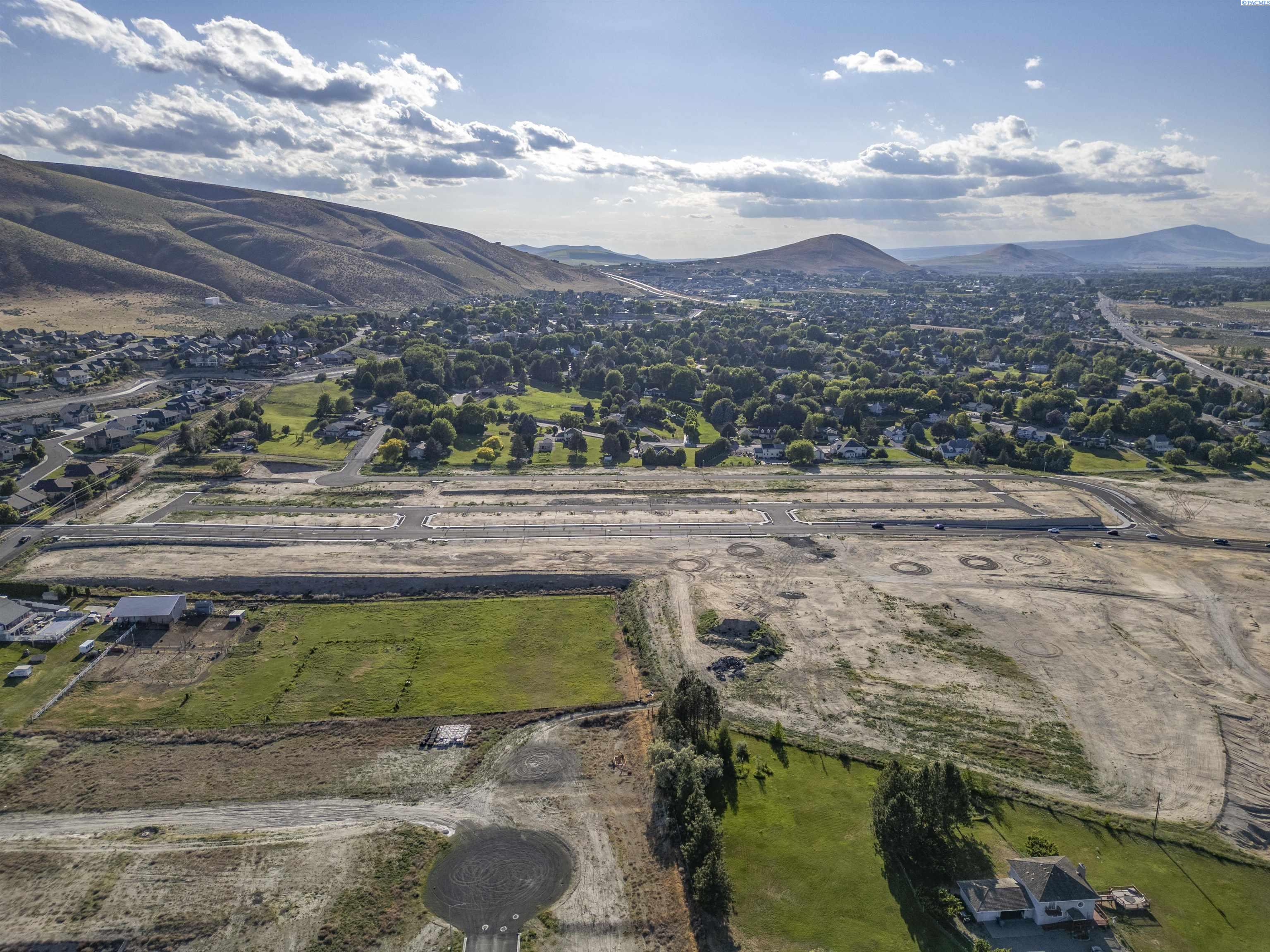 Photo 4 of Single family home for sale at 2331 Lariat Ln, Richland, WA 99352 | MLS# PAC295004 | Listing updated on 2026-07-28