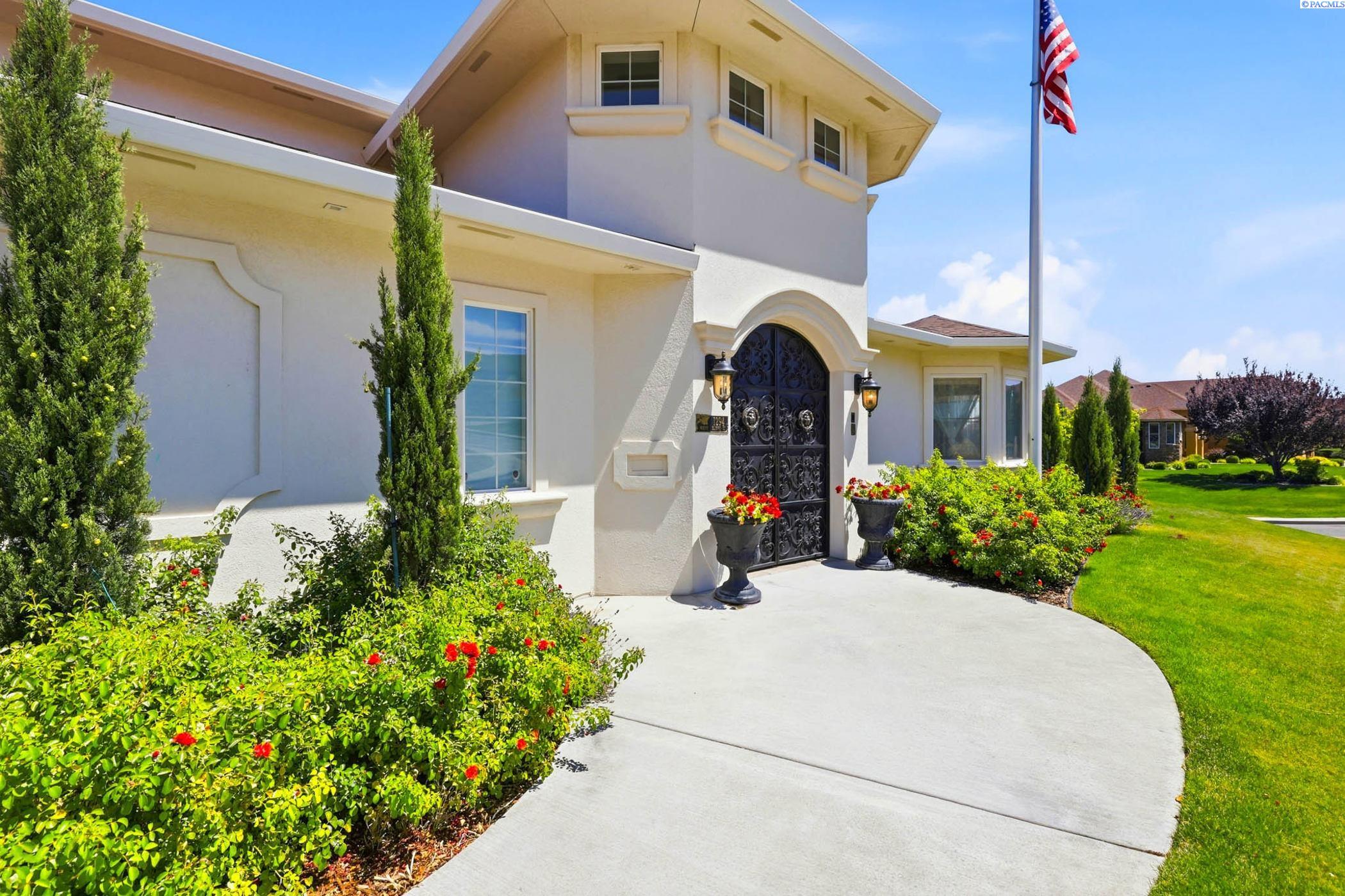 Photo 2 of Single family home for sale at 1294 White Blfs St, Richland, WA 99352 | MLS# PAC295037 | Listing updated on 2026-10-08