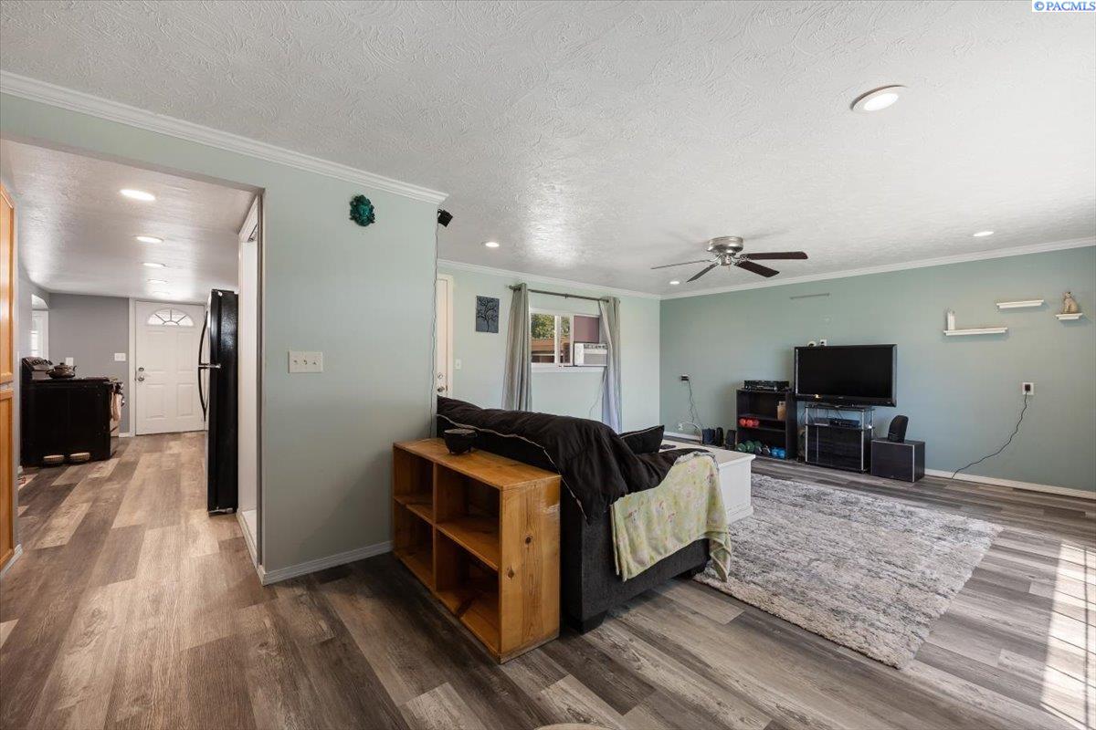 Photo 2 of Single family home for sale at 1203 E 27th Avenue, Kennewick, WA 99337 | MLS# PAC295041 | Listing updated on 2026-09-01