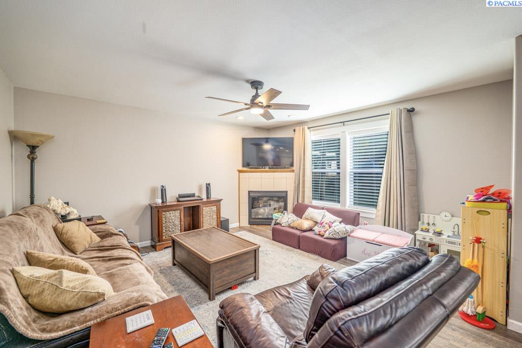 Photo 3 of Single family home for sale at 722 S Brockway, Rosalia, WA 99170 | MLS# PAC295043 | Listing updated on 2026-10-13