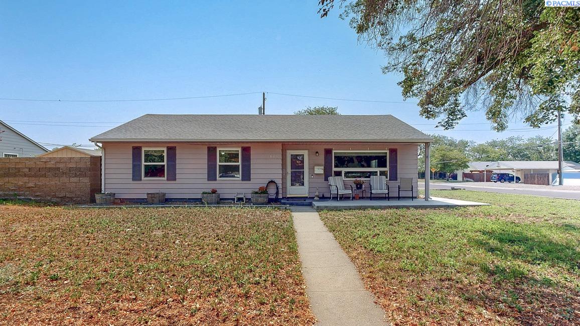 Photo 1 of Single family home for sale at 614 Basswood Ave, Richland, WA 99352 | MLS# PAC295044 | Listing updated on 2026-10-08