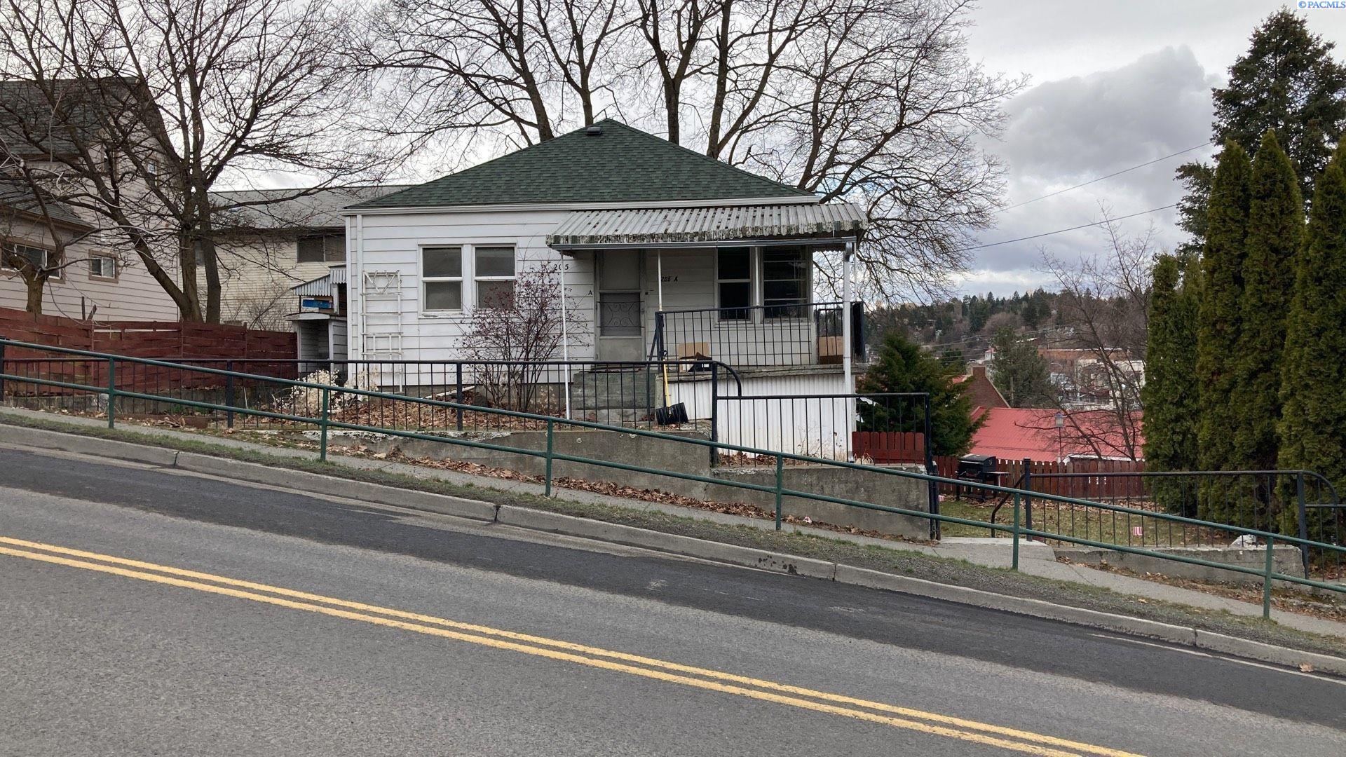 Photo 1 of Multi family home for sale at 205 Ne Whitman St, Pullman, WA 99163 | MLS# PAC295056 | Listing updated on 2026-07-31