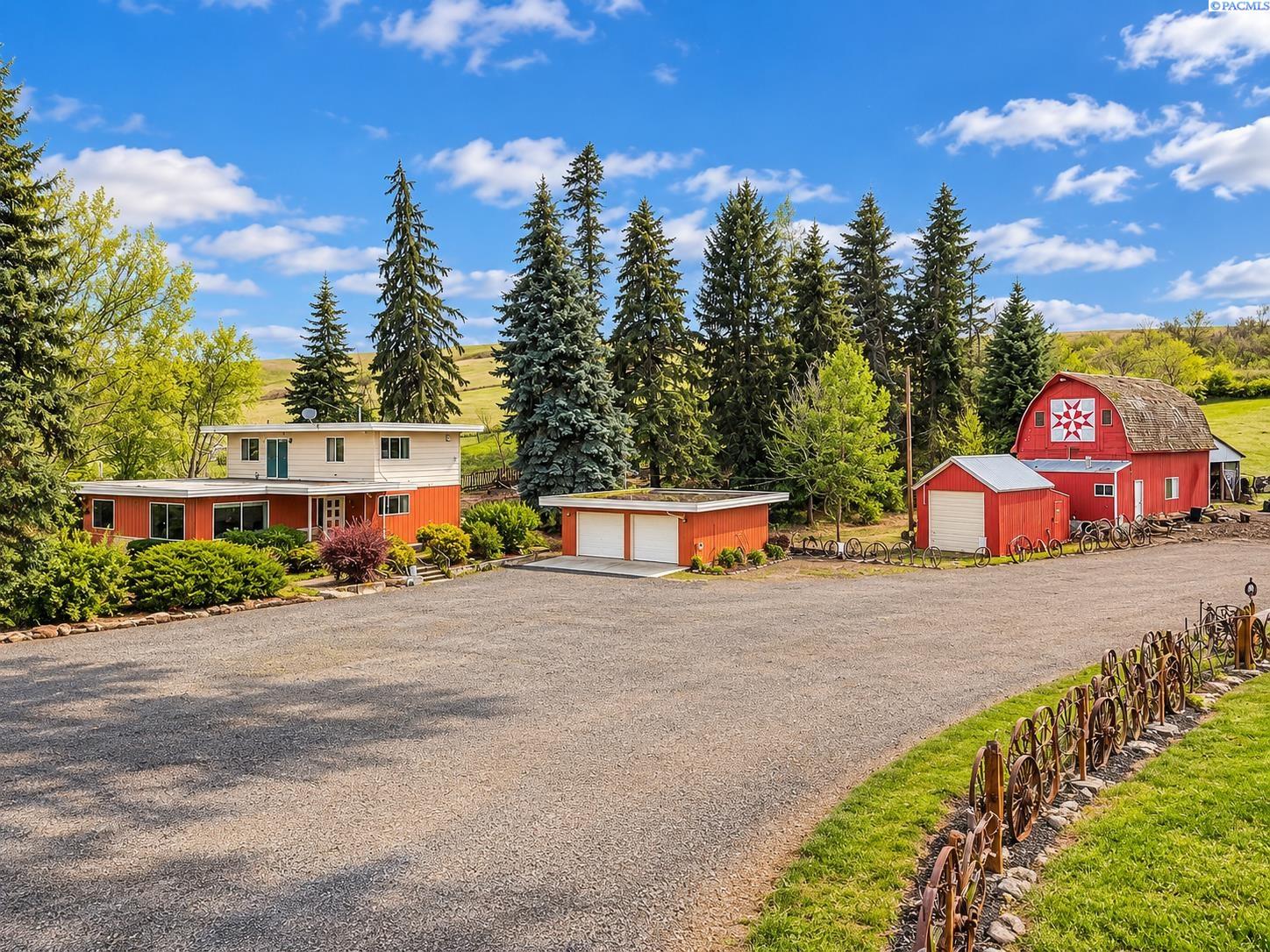 Photo 1 of Single family home for sale at 409 N Parkway, Uniontown, WA 99179 | MLS# PAC295063 | Listing updated on 2026-10-11
