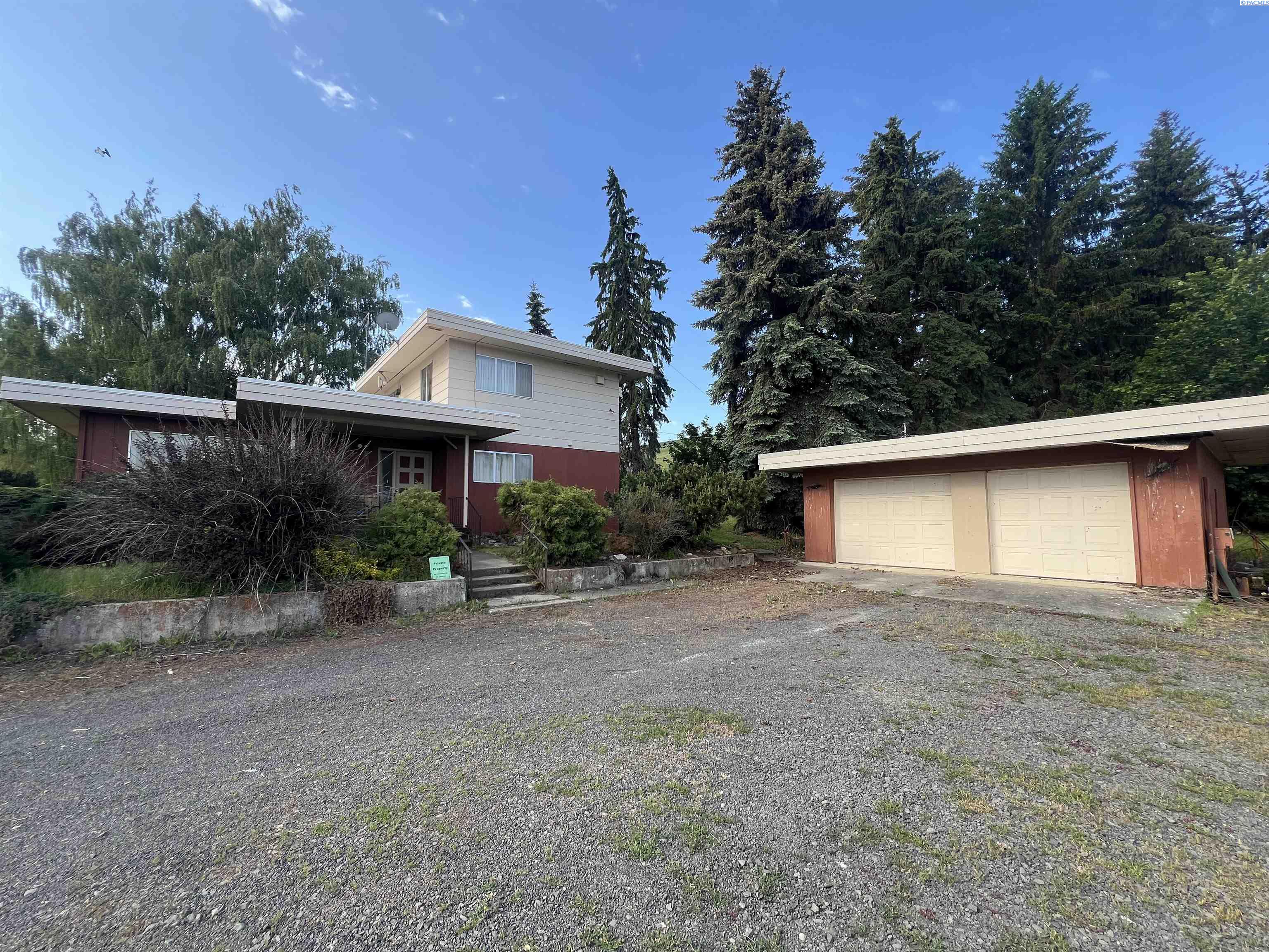 Photo 3 of Single family home for sale at 409 N Parkway, Uniontown, WA 99179 | MLS# PAC295063 | Listing updated on 2026-10-11