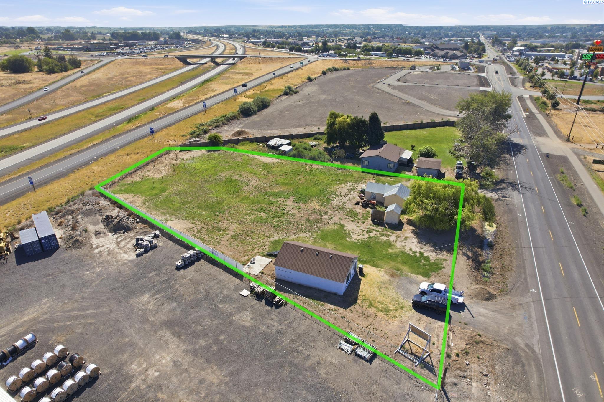 Photo 2 of Single family home for sale at 795 W Wine Country Rd, Prosser, WA 99350 | MLS# PAC295069 | Listing updated on 2026-10-03