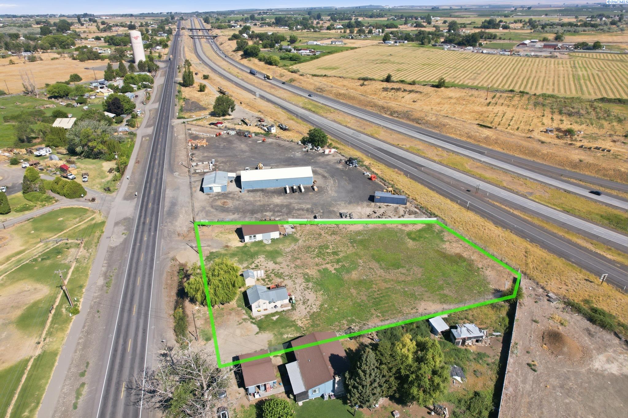 Photo 3 of Single family home for sale at 795 W Wine Country Rd, Prosser, WA 99350 | MLS# PAC295069 | Listing updated on 2026-10-03