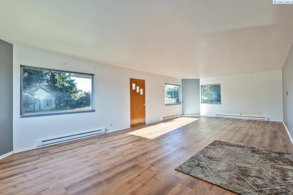 Photo 3 of Single family home for sale at 308 E Church St, Uniontown, WA 99179 | MLS# PAC295078 | Listing updated on 2026-10-07