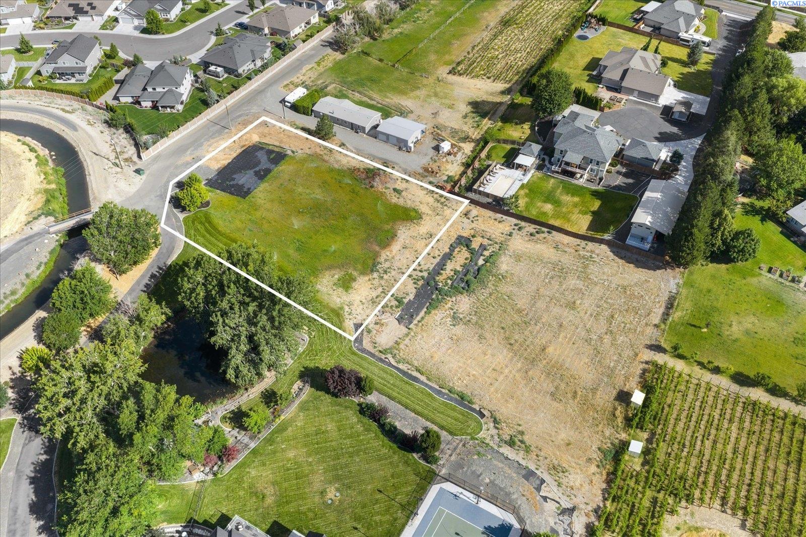 Photo 1 of Land for sale at 8311 W 10th Ave Lot 2, Kennewick, WA 99336 | MLS# PAC295090 | Listing updated on 2026-10-01