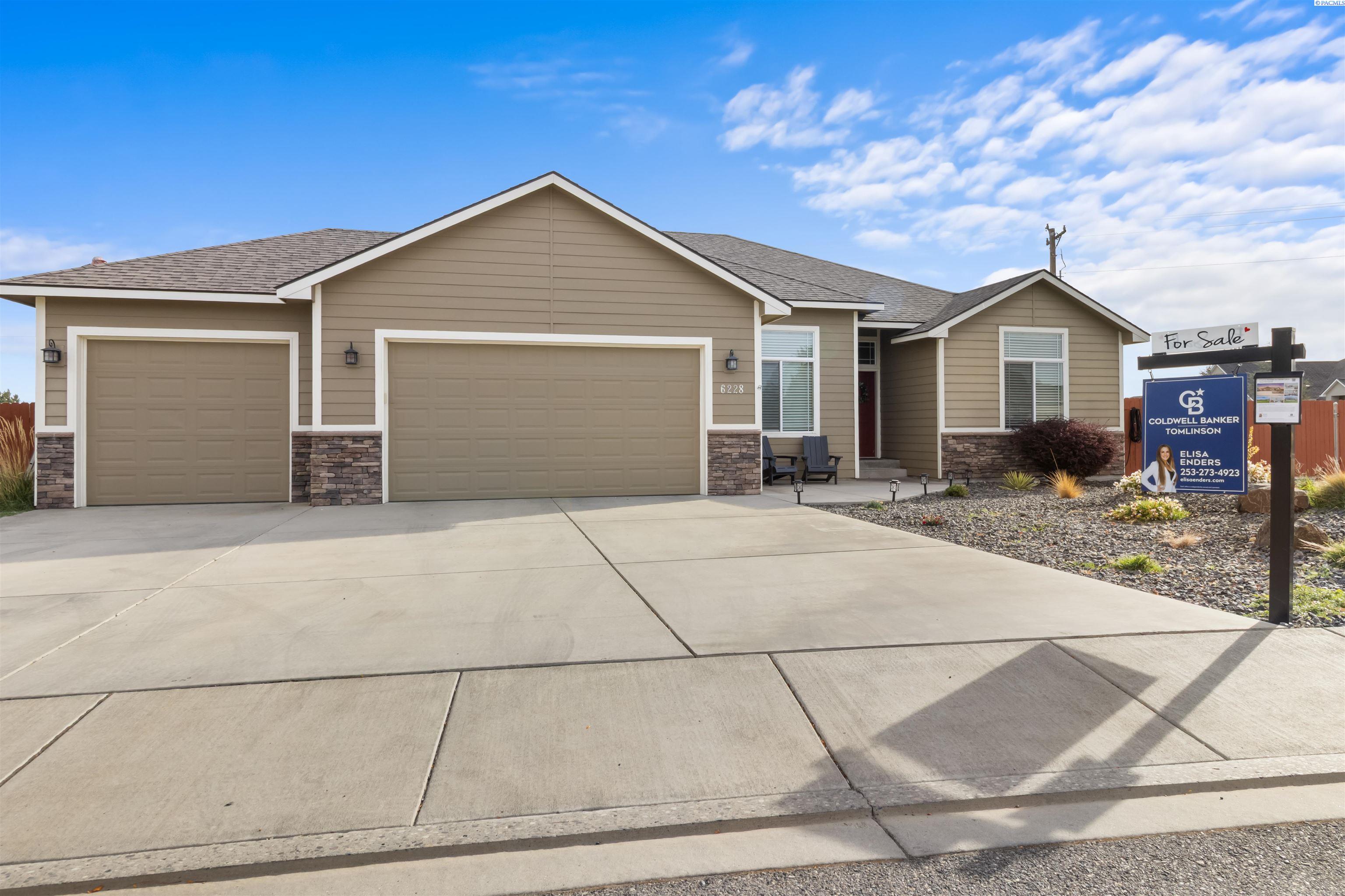Photo 2 of Single family home for sale at 6228 Cobalt Dr, West Richland, WA 99353 | MLS# PAC295099 | Listing updated on 2026-10-13
