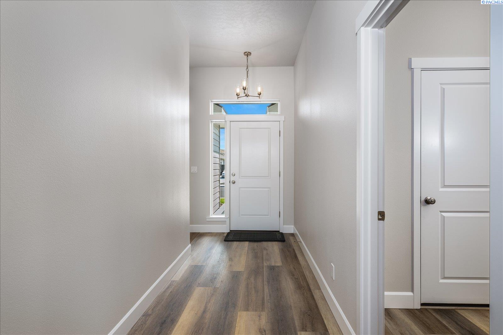 Photo 3 of Single family home for sale at 2822 S Belfair Pl, Kennewick, WA 99338 | MLS# PAC295107 | Listing updated on 2026-09-18