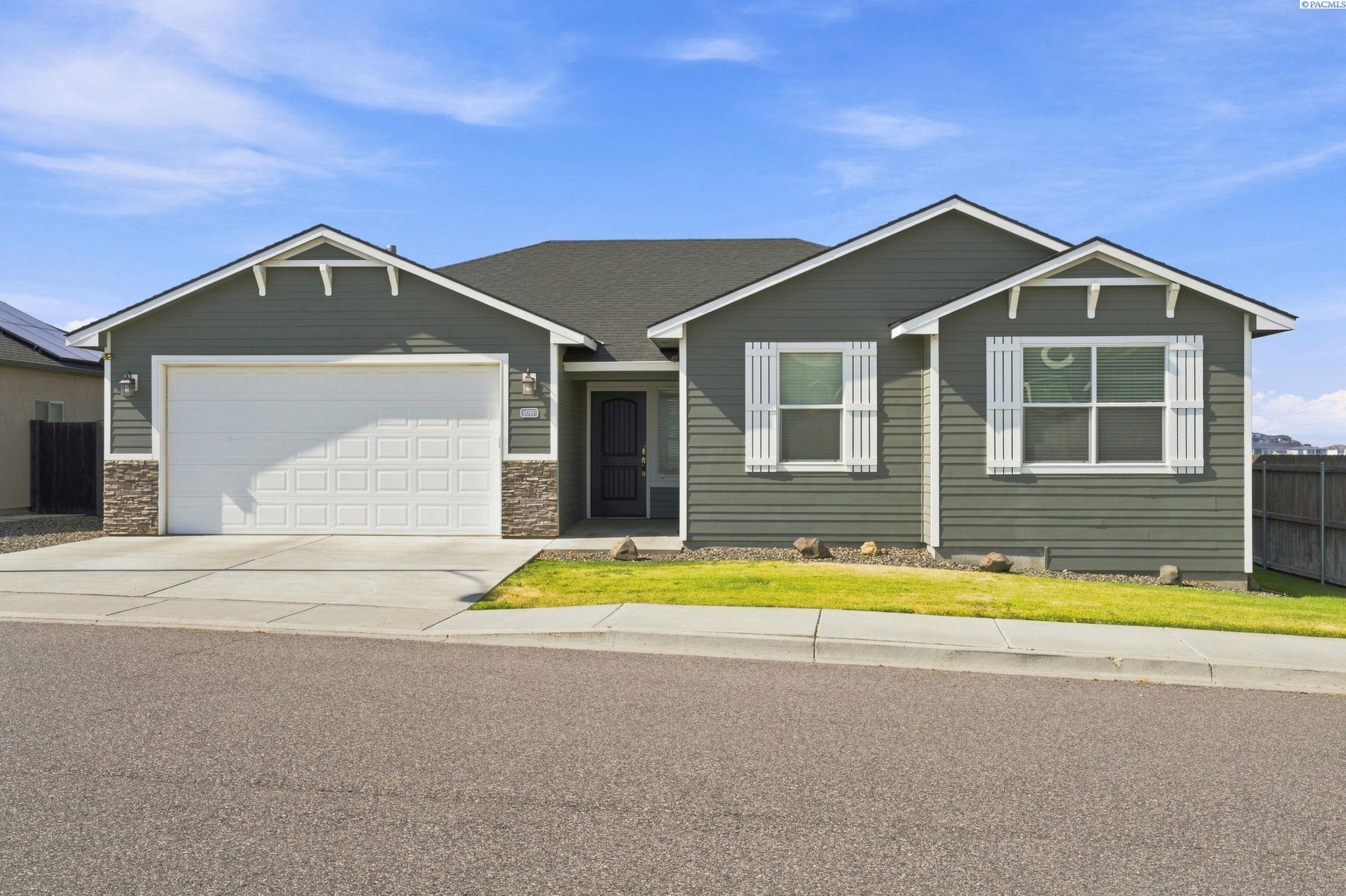 Photo 2 of Single family home for sale at 6018 W 41st Avenue, Kennewick, WA 99338 | MLS# PAC295111 | Listing updated on 2026-10-04