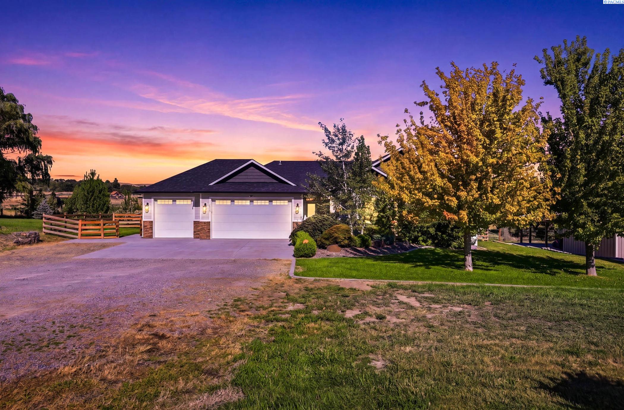 Single family home for sale at 38205 N 114 Prairie NW, Benton City, WA 99320 | MLS# PAC295120