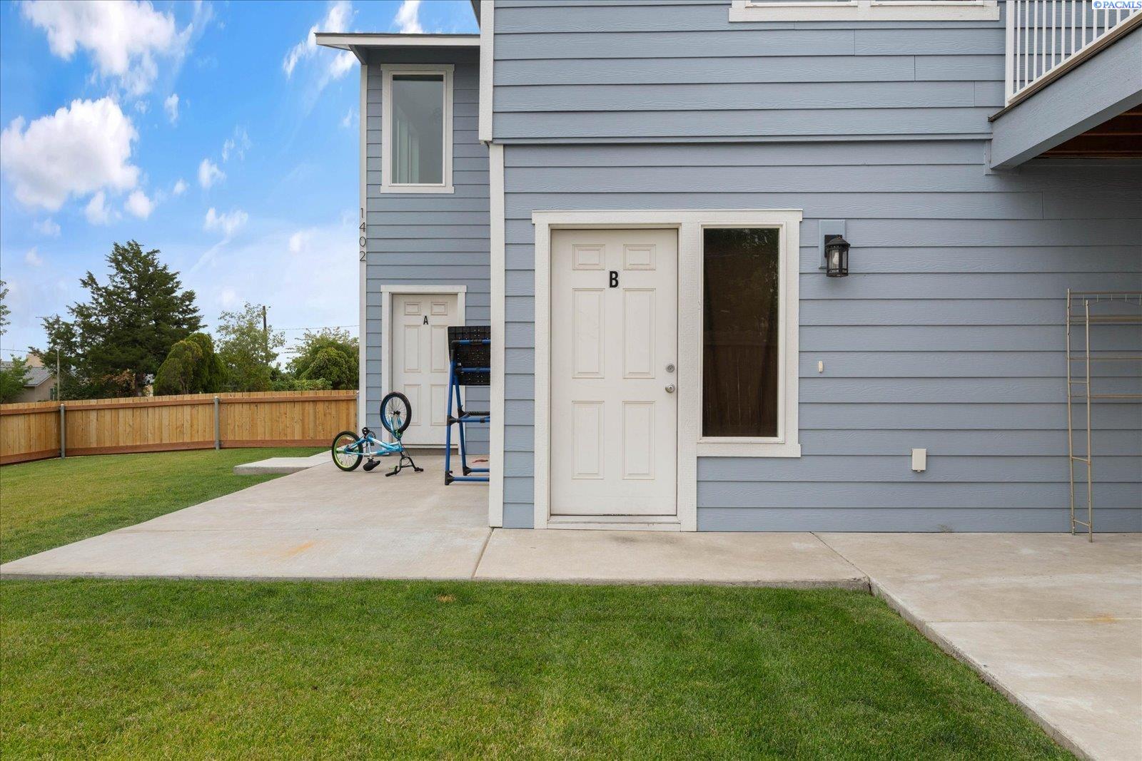 Photo 2 of Multi family home for sale at 1402 N Edison St, Kennewick, WA 99336 | MLS# PAC295125 | Listing updated on 2026-09-15