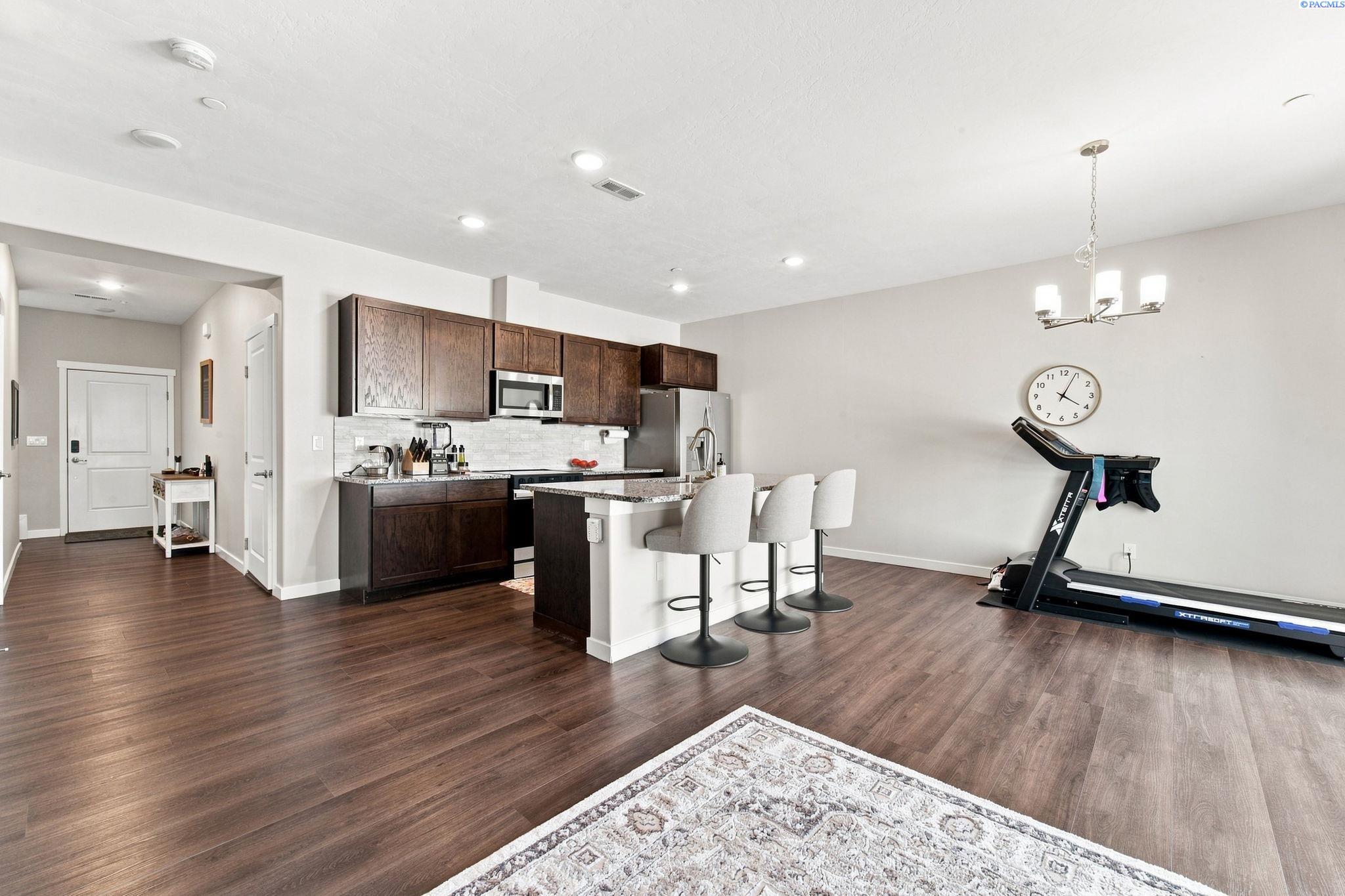 Photo 4 of Townhouse for sale at 3990 W 5th Place, Kennewick, WA 99337 | MLS# PAC295163 | Listing updated on 2026-08-08