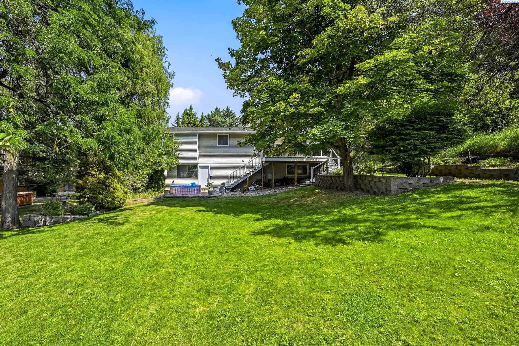 Photo 3 of Single family home for sale at 625 Se Highland Way, Pullman, WA 99163 | MLS# PAC295177 | Listing updated on 2026-10-03
