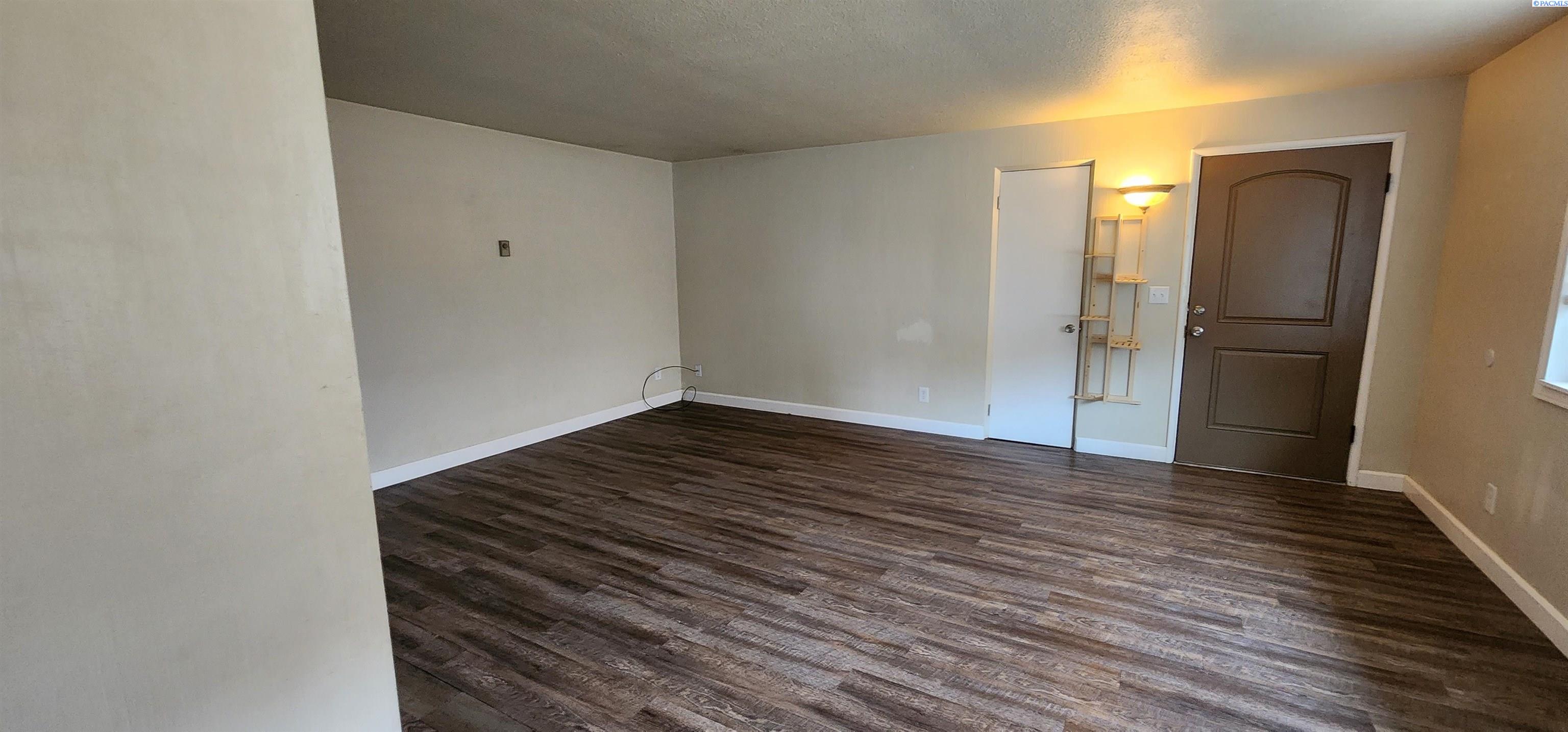 Photo 4 of House for sale at 1701 W 5th Avenue, Kennewick, WA 99336 | MLS# PAC295190 | Listing updated on 2026-09-26