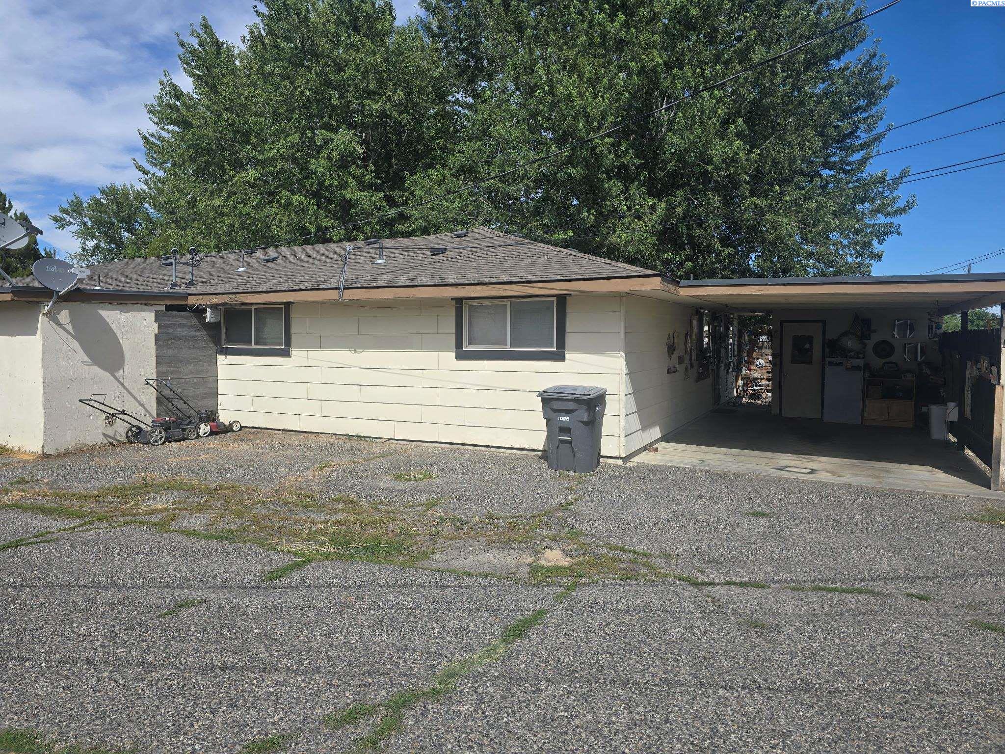 Multi family home for sale at 1701 W 5th Avenue, Kennewick, WA 99336 | MLS# PAC295190
