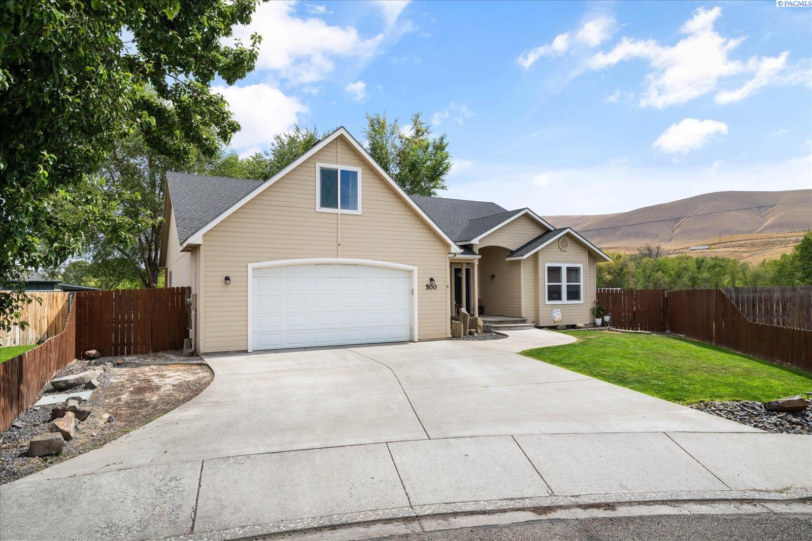 Photo 2 of Single family home for sale at 500 Paver Ct, Benton City, WA 99320 | MLS# PAC295213 | Listing updated on 2026-08-18