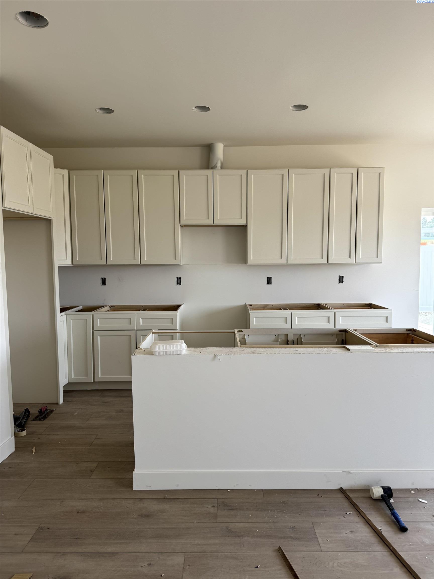 Photo 3 of Single family home for sale at 401 Hogan St, Sunnyside, WA 98944 | MLS# PAC295230 | Listing updated on 2026-08-19