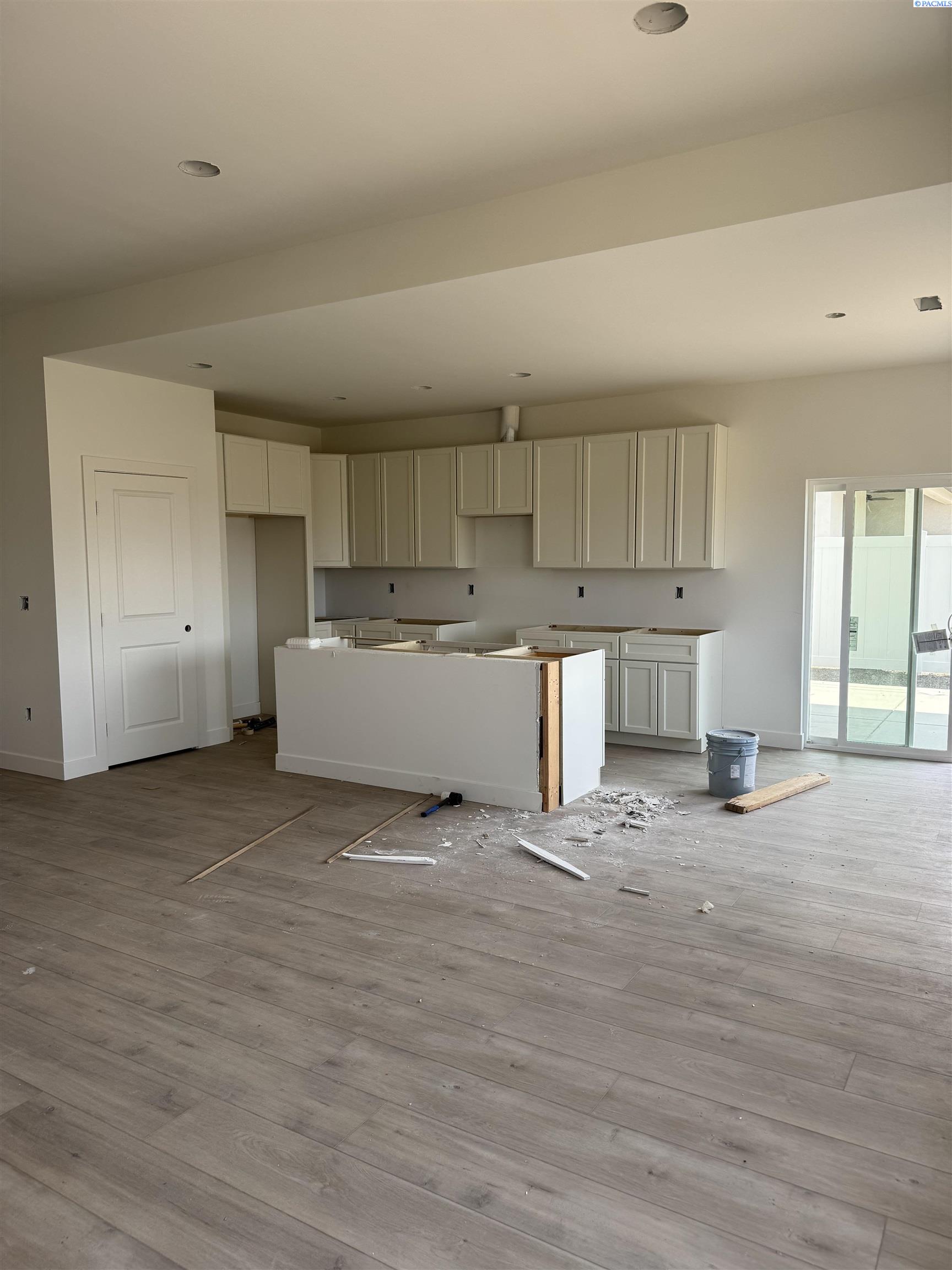 Photo 4 of Single family home for sale at 401 Hogan St, Sunnyside, WA 98944 | MLS# PAC295230 | Listing updated on 2026-08-19