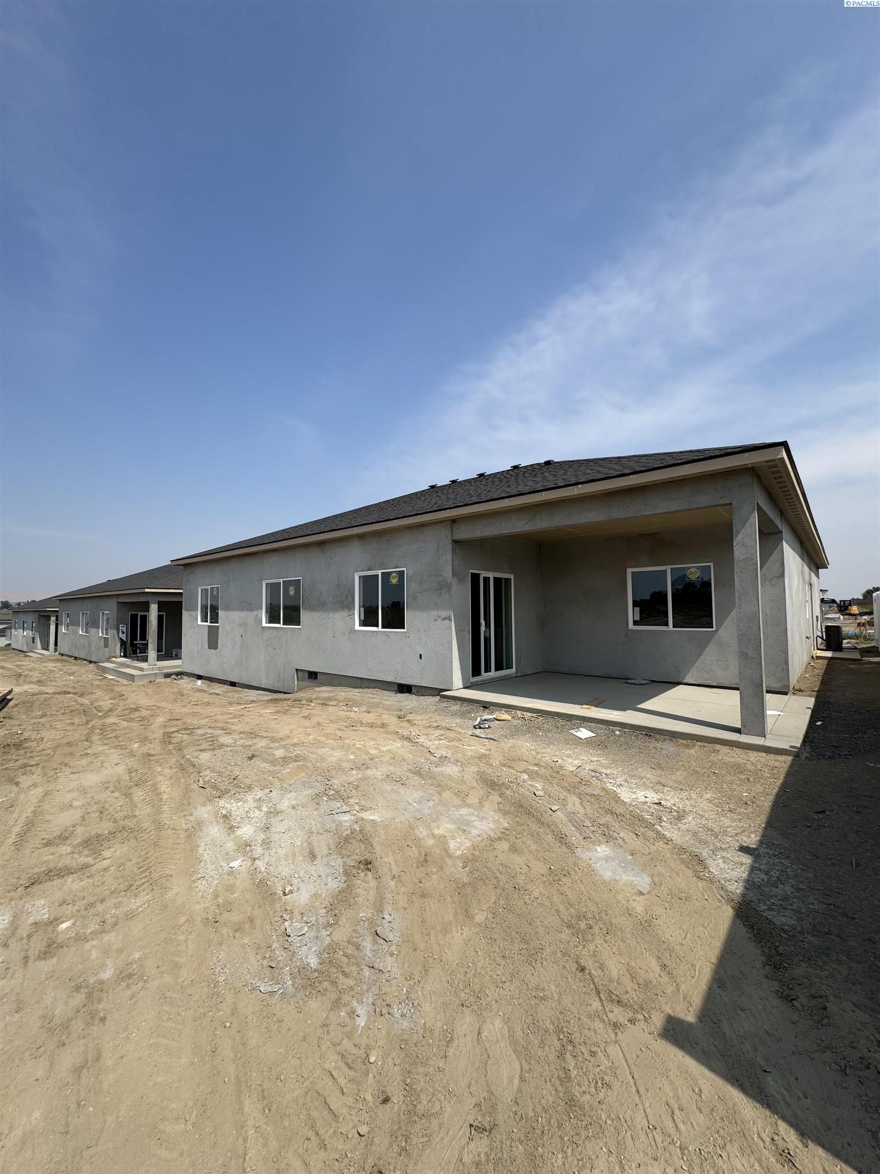 Photo 3 of Single family home for sale at 401 Hogan St, Sunnyside, WA 98944 | MLS# PAC295230 | Listing updated on 2026-08-19