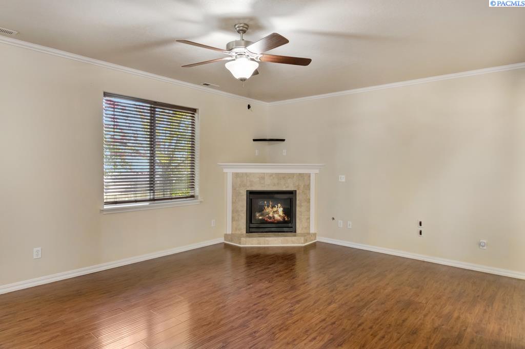 Photo 3 of Single family home for sale at 2002 Diamond Head Way, West Richland, WA 99353 | MLS# PAC295247 | Listing updated on 2026-10-10