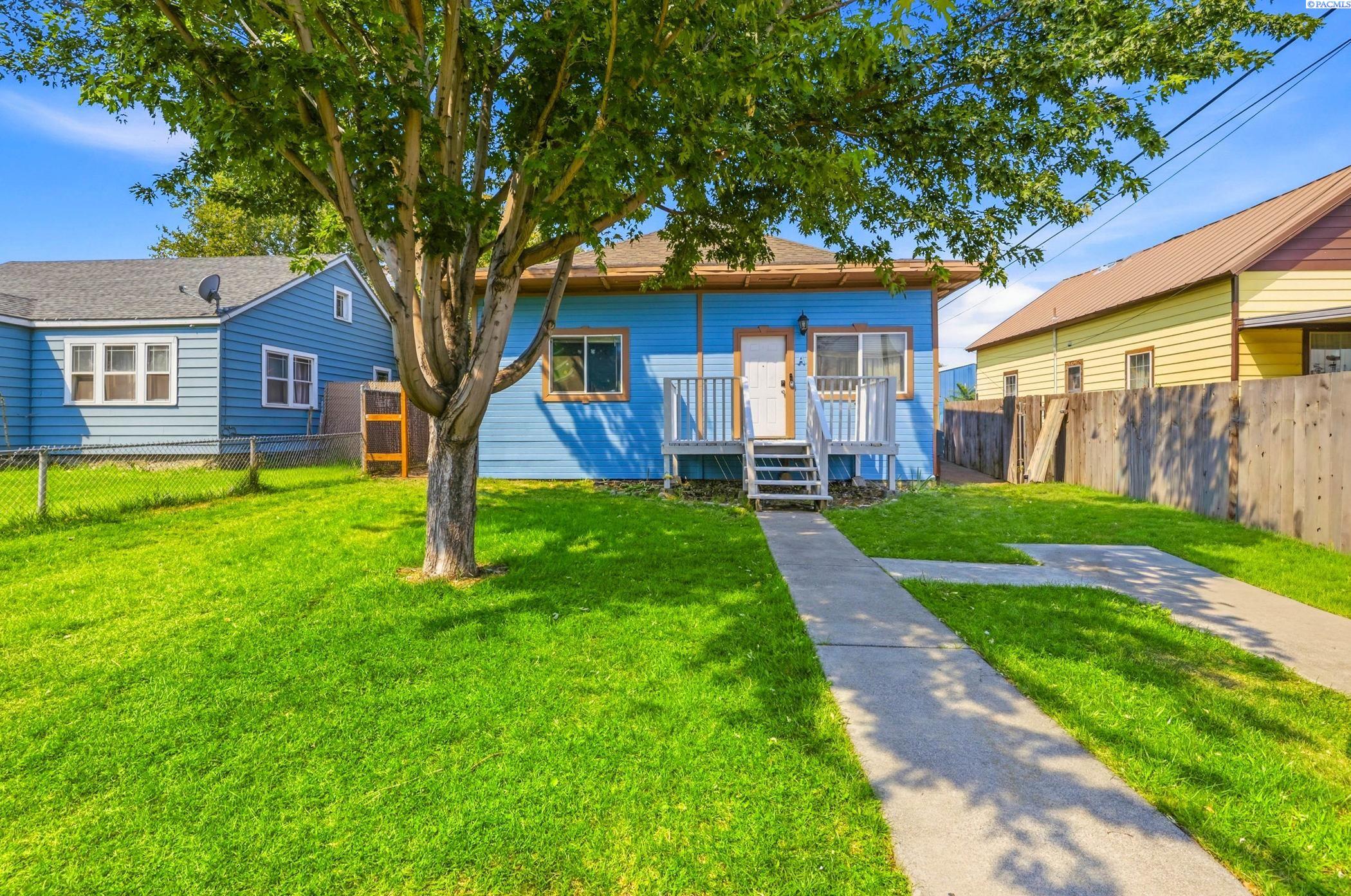Photo 1 of Single family home for sale at 111 N Garfield St, Kennewick, WA 99336 | MLS# PAC295252 | Listing updated on 2026-09-30