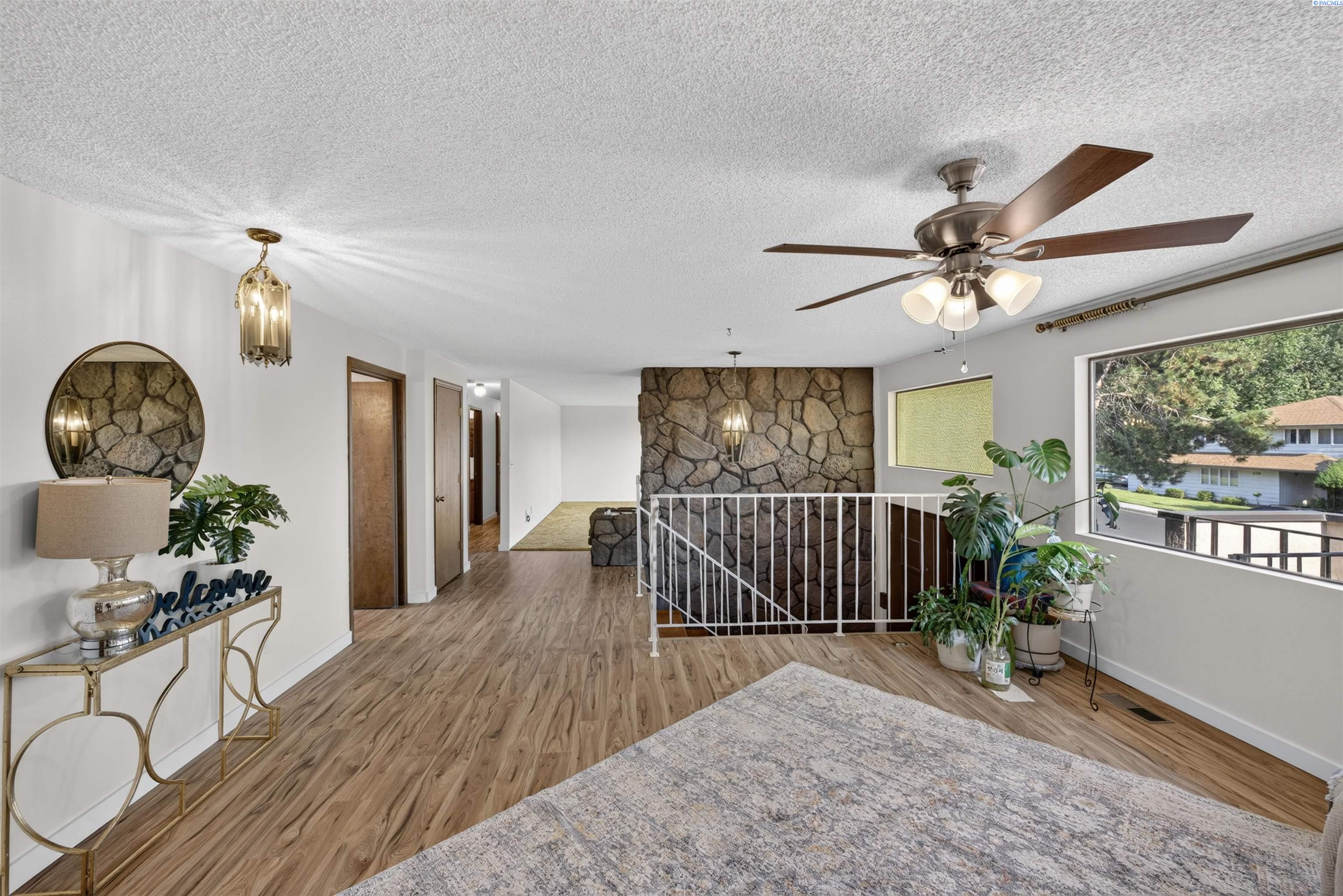 Photo 3 of Single family home for sale at 131 Englewood, Richland, WA 99352 | MLS# PAC295261 | Listing updated on 2026-09-11