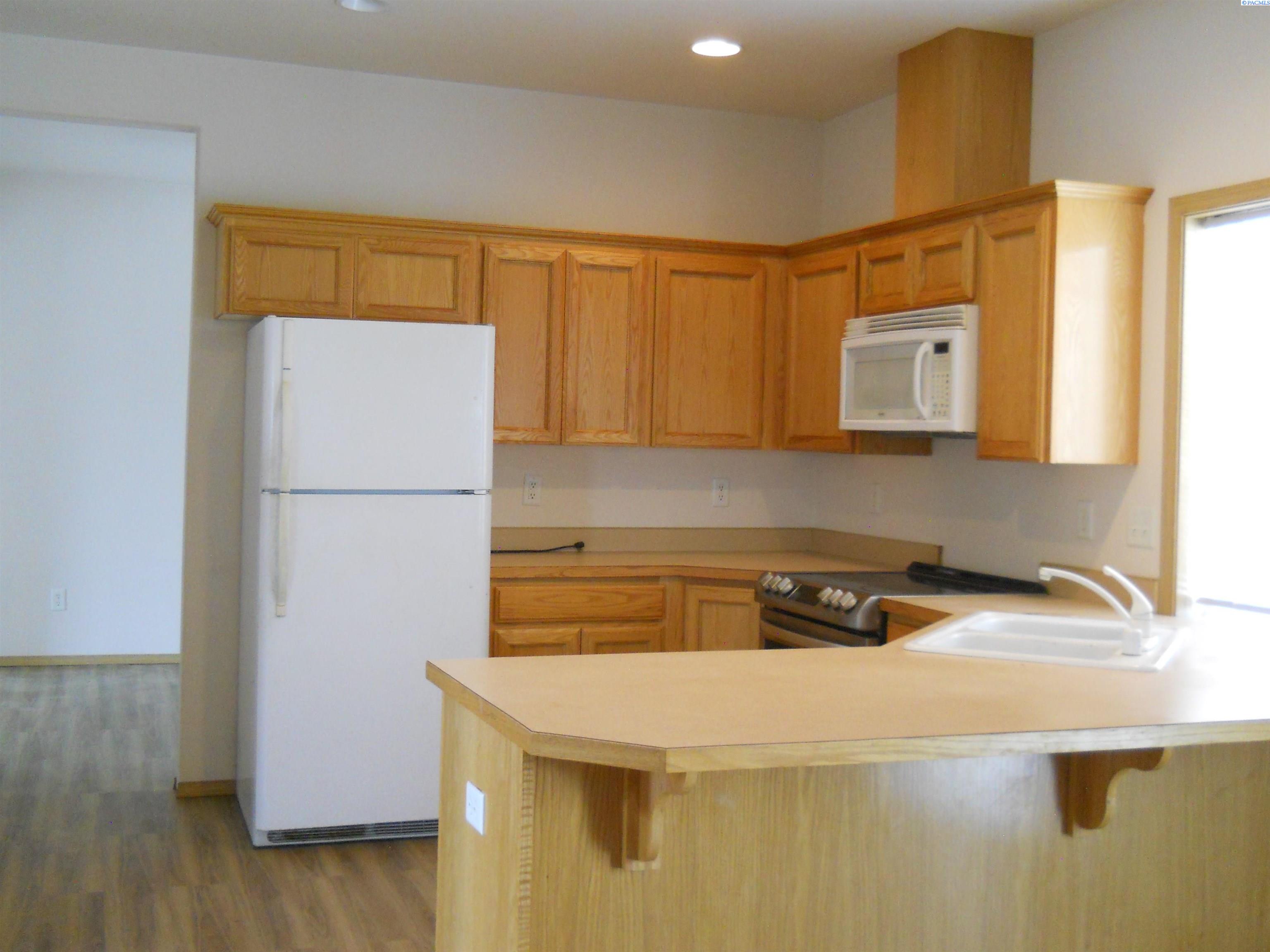 Photo 4 of Single family home for sale at 1608 Bountiful Ave, Sunnyside, WA 98944 | MLS# PAC295321 | Listing updated on 2026-08-07