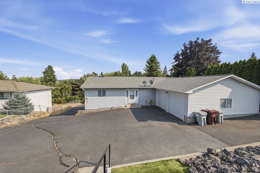 Photo 2 of Multi family home for sale at 445 447 Nw North St, Pullman, WA 99163 | MLS# PAC295363 | Listing updated on 2026-09-09