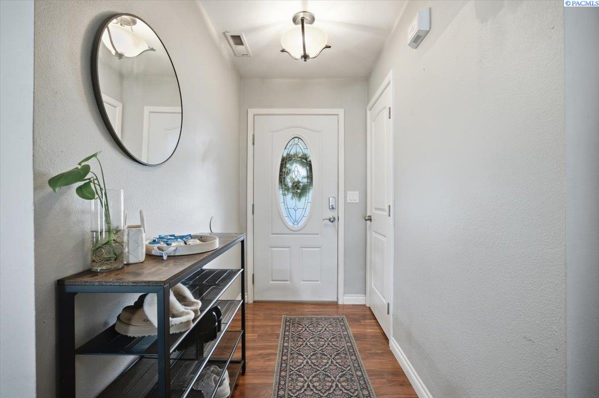 Photo 2 of Single family home for sale at 4501 W Grand Ronde Ave, Kennewick, WA 99336 | MLS# PAC295368 | Listing updated on 2026-10-07
