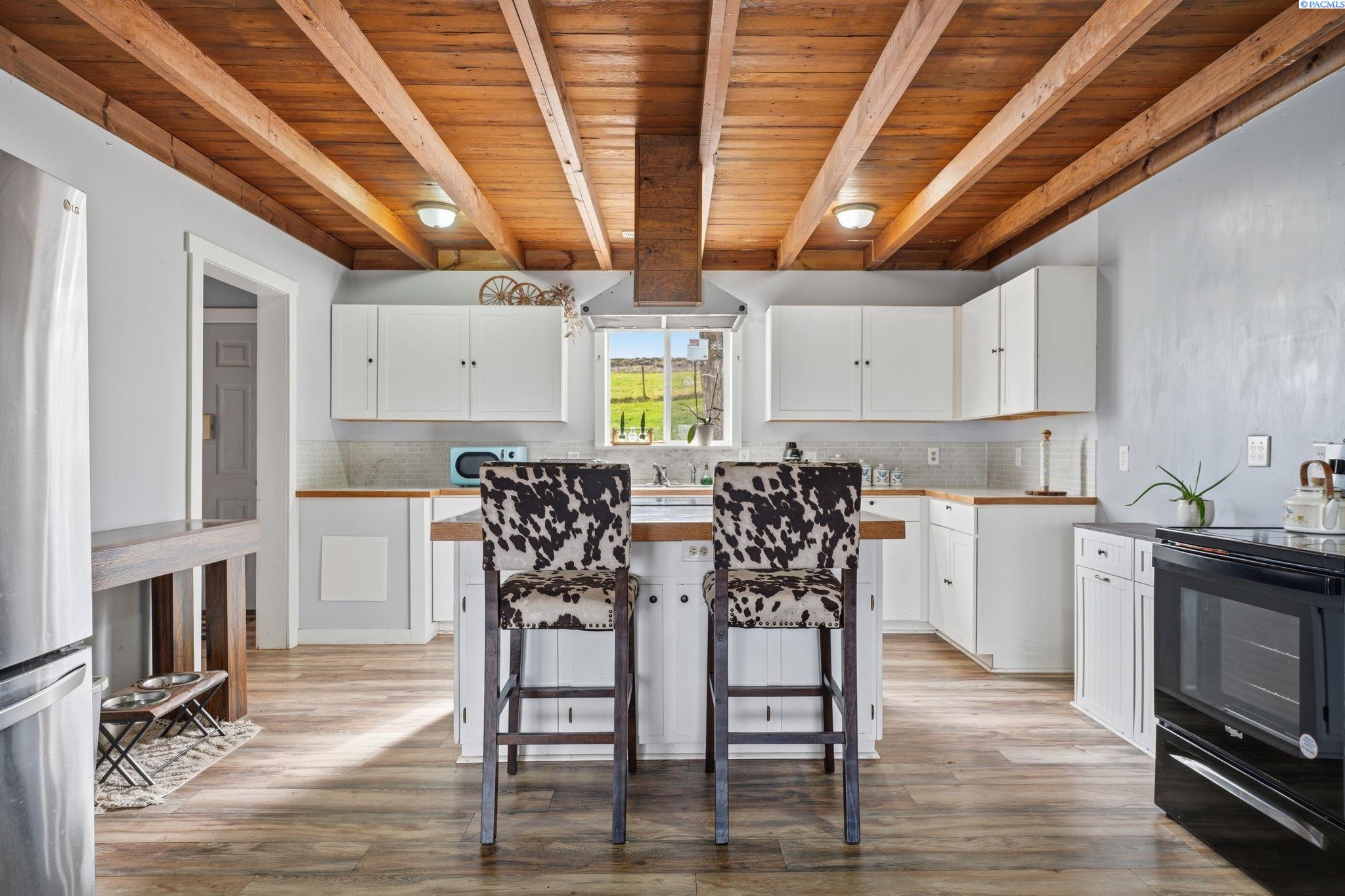 Photo 2 of Single family home for sale at 27992 Sr 22, Mabton, WA 98935 | MLS# PAC295382 | Listing updated on 2026-09-30