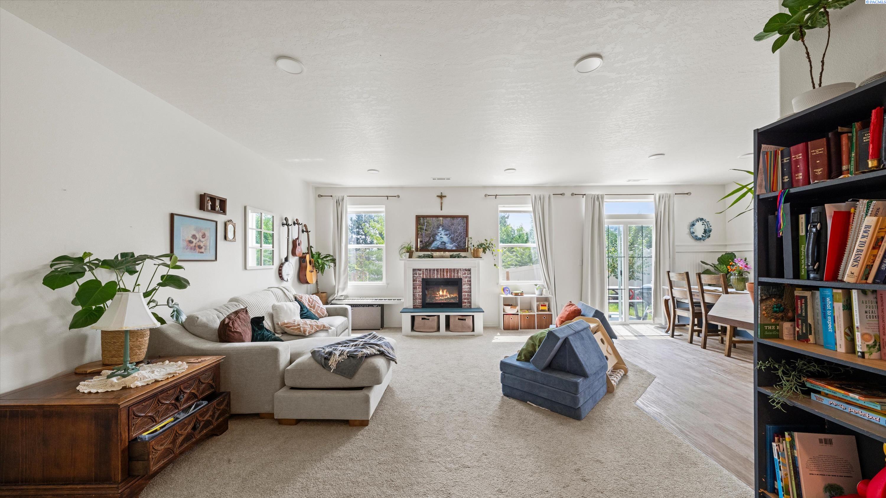 Photo 4 of Single family home for sale at 831 Annajean Ave, Benton City, WA 99320 | MLS# PAC295393 | Listing updated on 2026-10-02