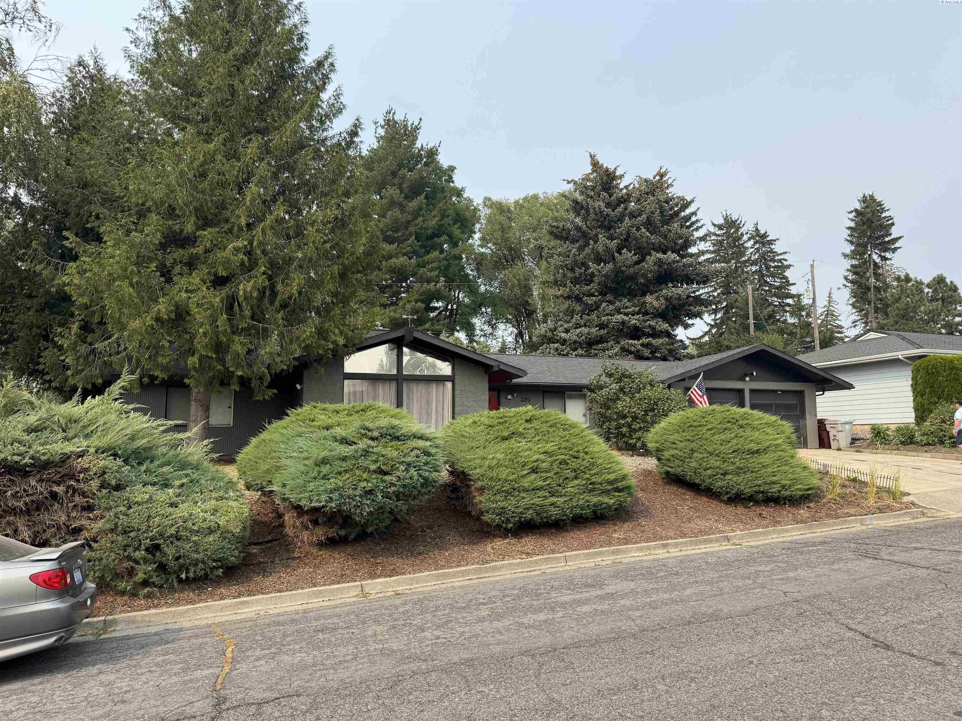 Photo 2 of Single family home for sale at 320 Se Nebraska, Pullman, WA 99163 | MLS# PAC295394 | Listing updated on 2026-08-08