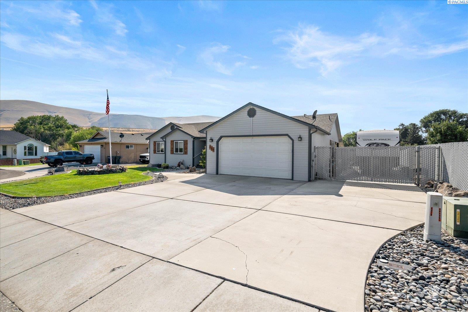 Photo 1 of Single family home for sale at 505 Paver Ct, Benton City, WA 99320 | MLS# PAC295429 | Listing updated on 2026-09-09